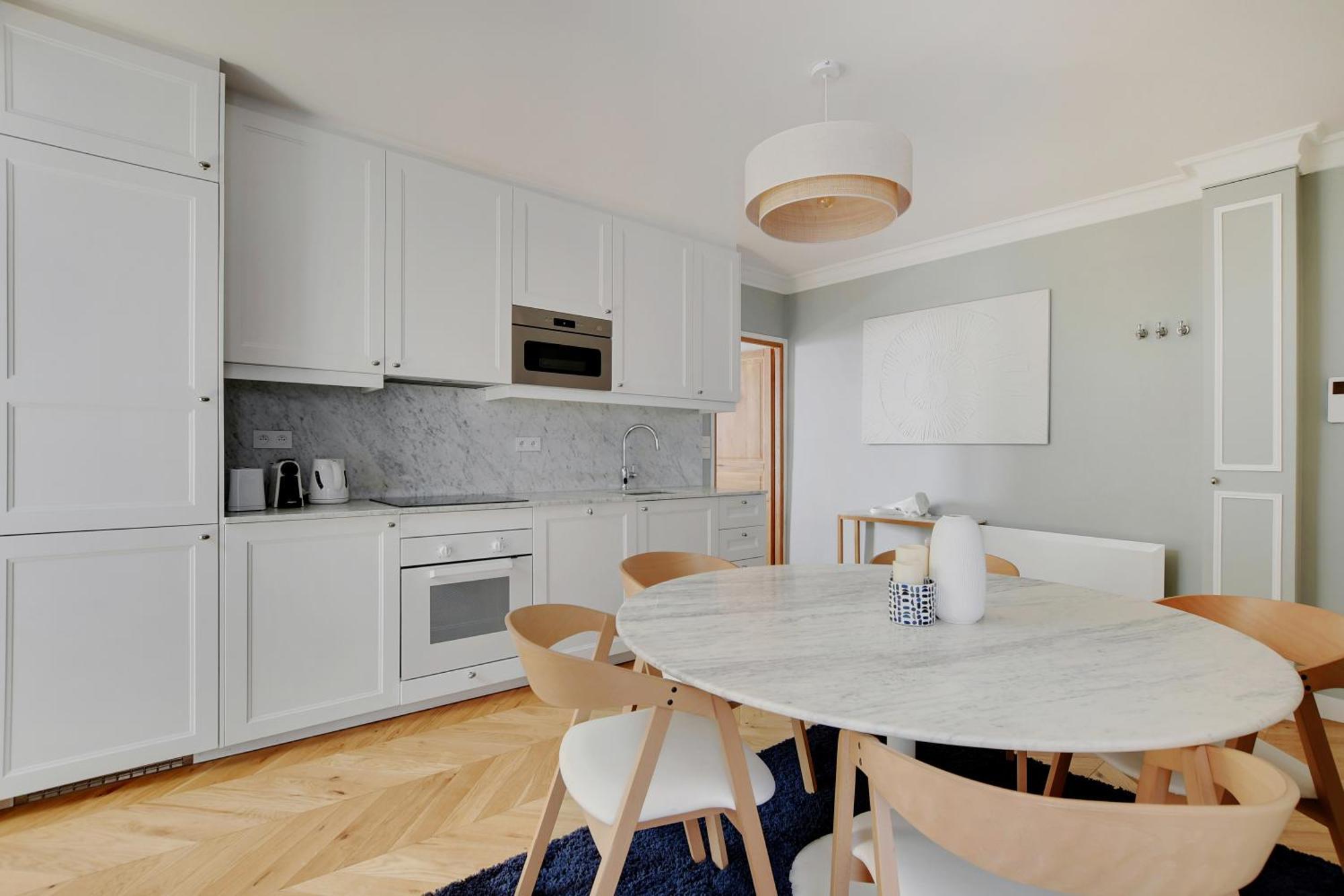 Pick A Flat's In Montmartre - Rue Lepic Apartment