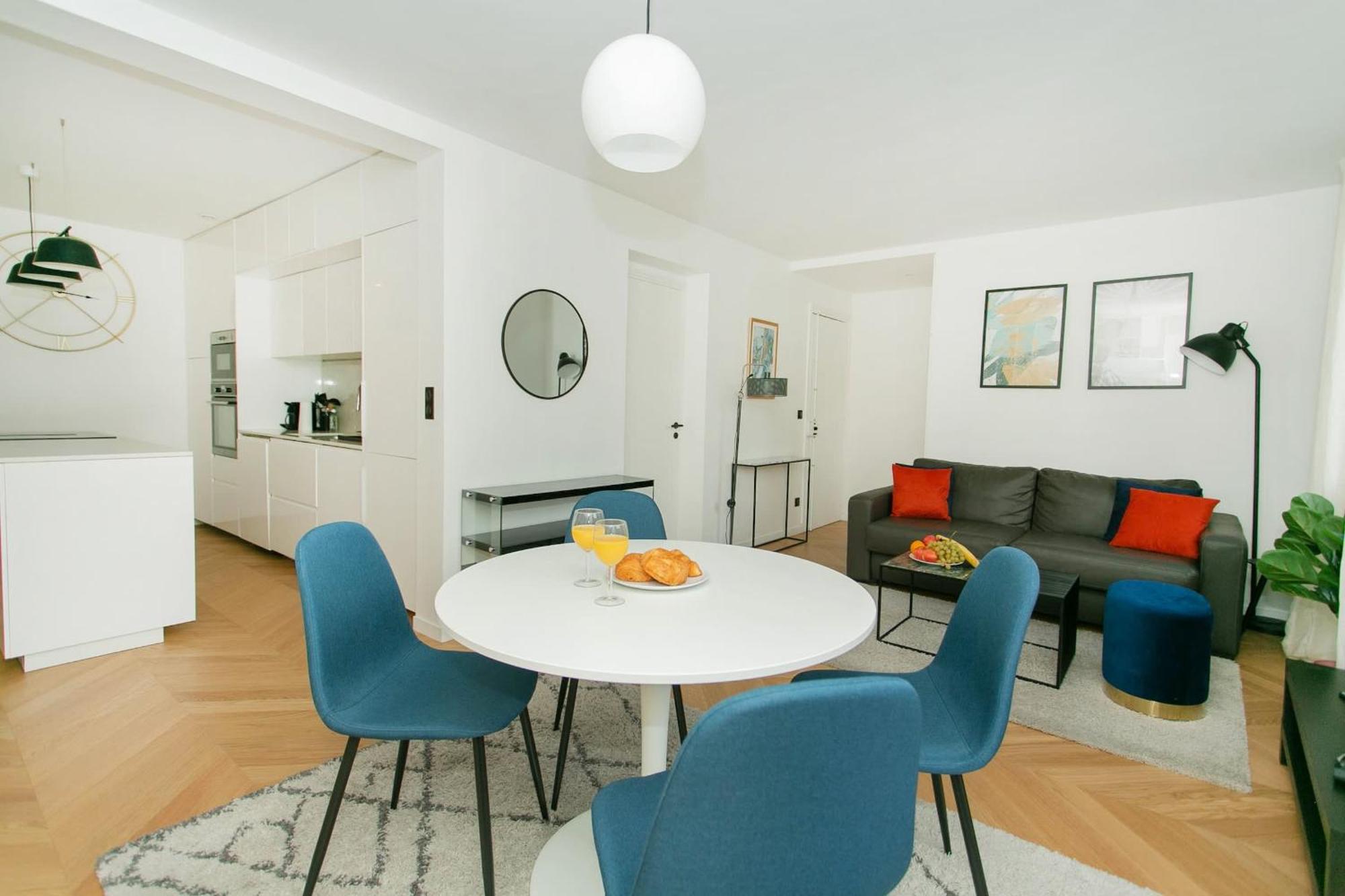 Haussmann - 2br Near Champs-elysees - Cityapartmentstay Apartment