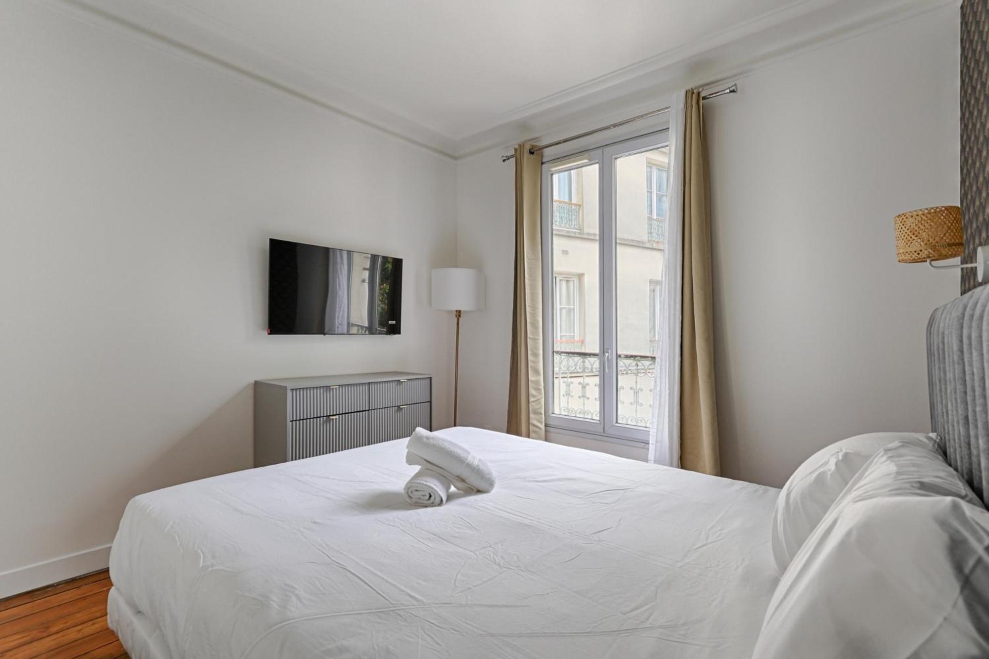 Montmartre Seveste Ii Magnifique 2br Appartement
