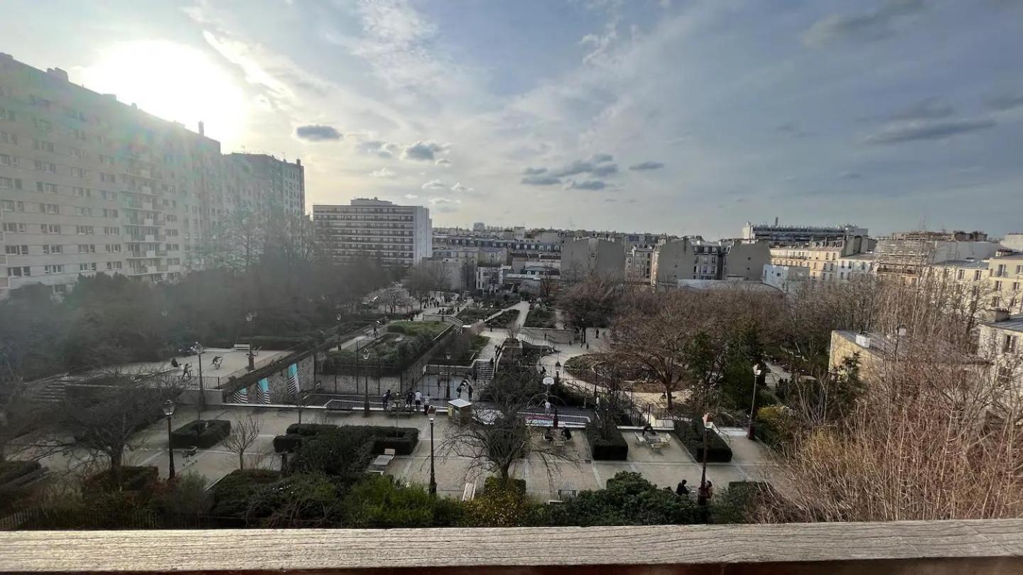 A Montmartre Sacre Coeur Apartment Paris