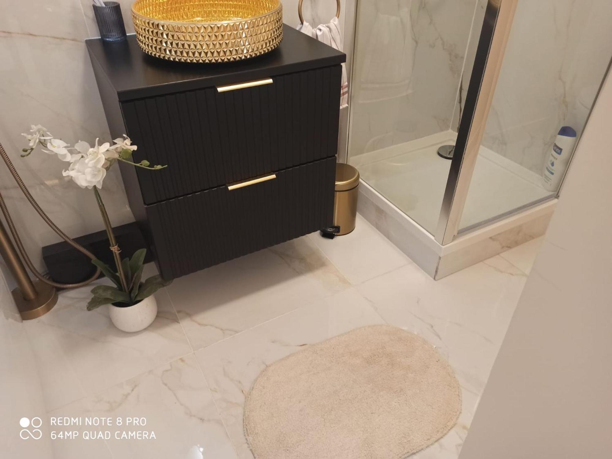 Apartment Elegant Avec Baignoire