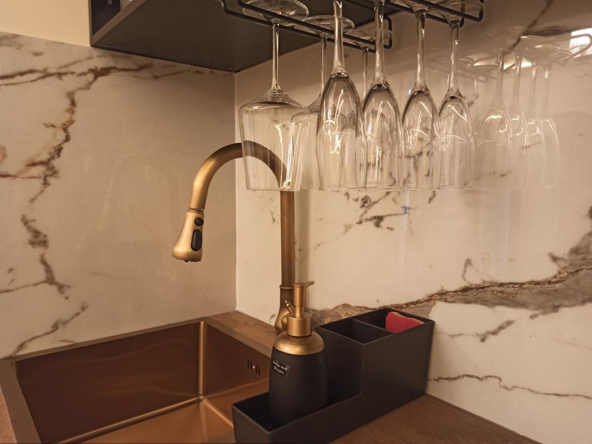 Apartment Elegant Avec Baignoire *