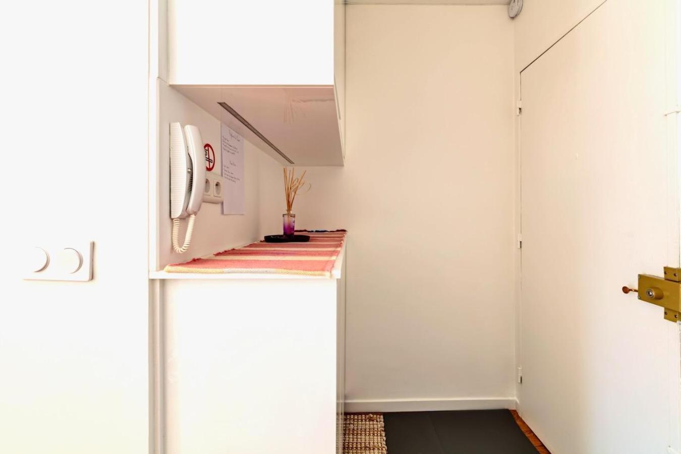 Apartment 16th 2 Bedrooms Near Eiffel Tower Renovated Balcony 2-4 Person *