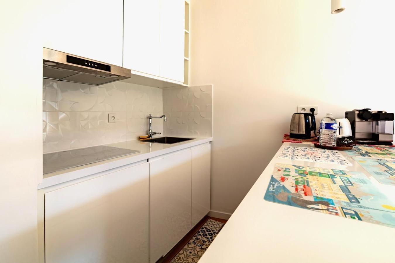 Apartment 16th 2 Bedrooms Near Eiffel Tower Renovated Balcony 2-4 Person Paris
