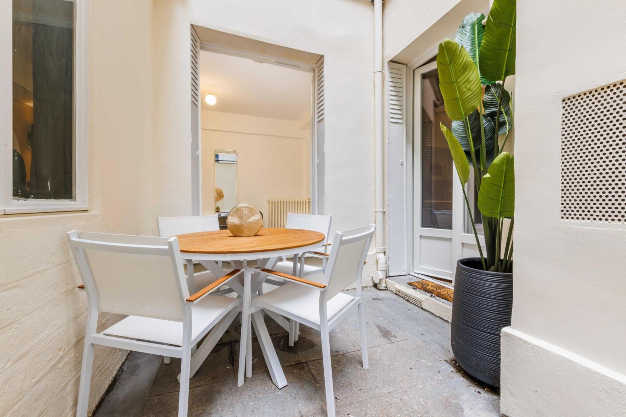 Apartment Superb With Patio 6p-2bdr - Opera Grands Boulevards Paris