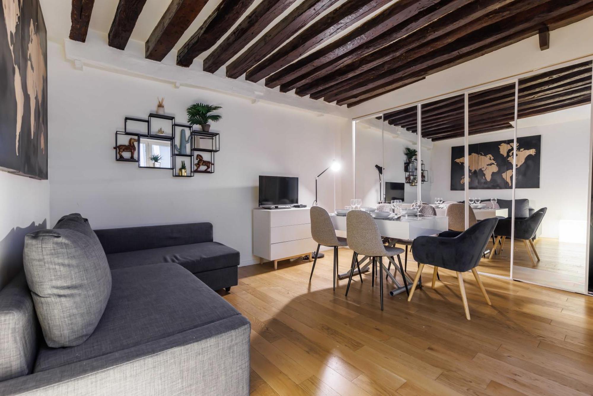 Cosy In The Heart Of Apartment
