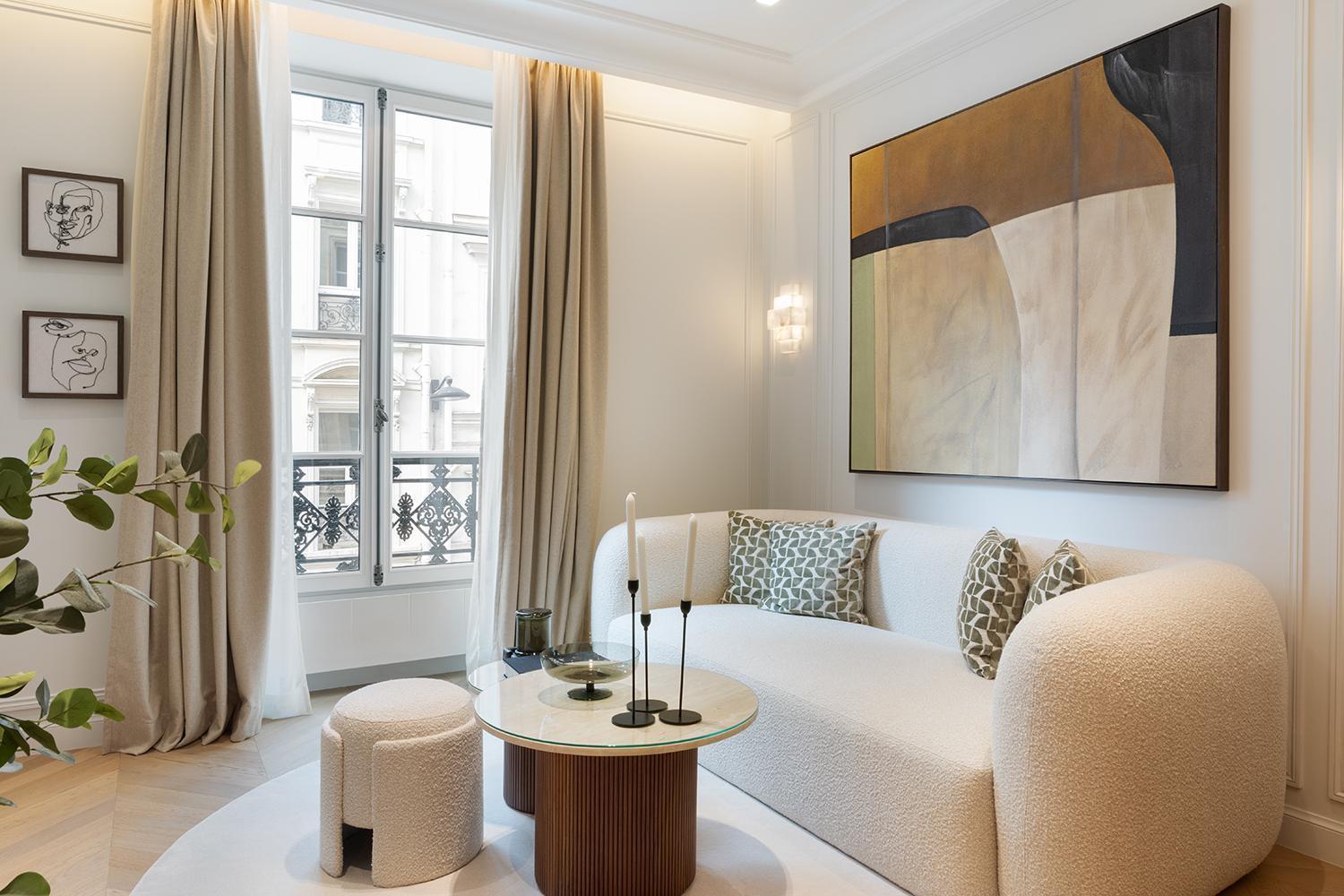 Thelander - Serviced In Opera Apartment *