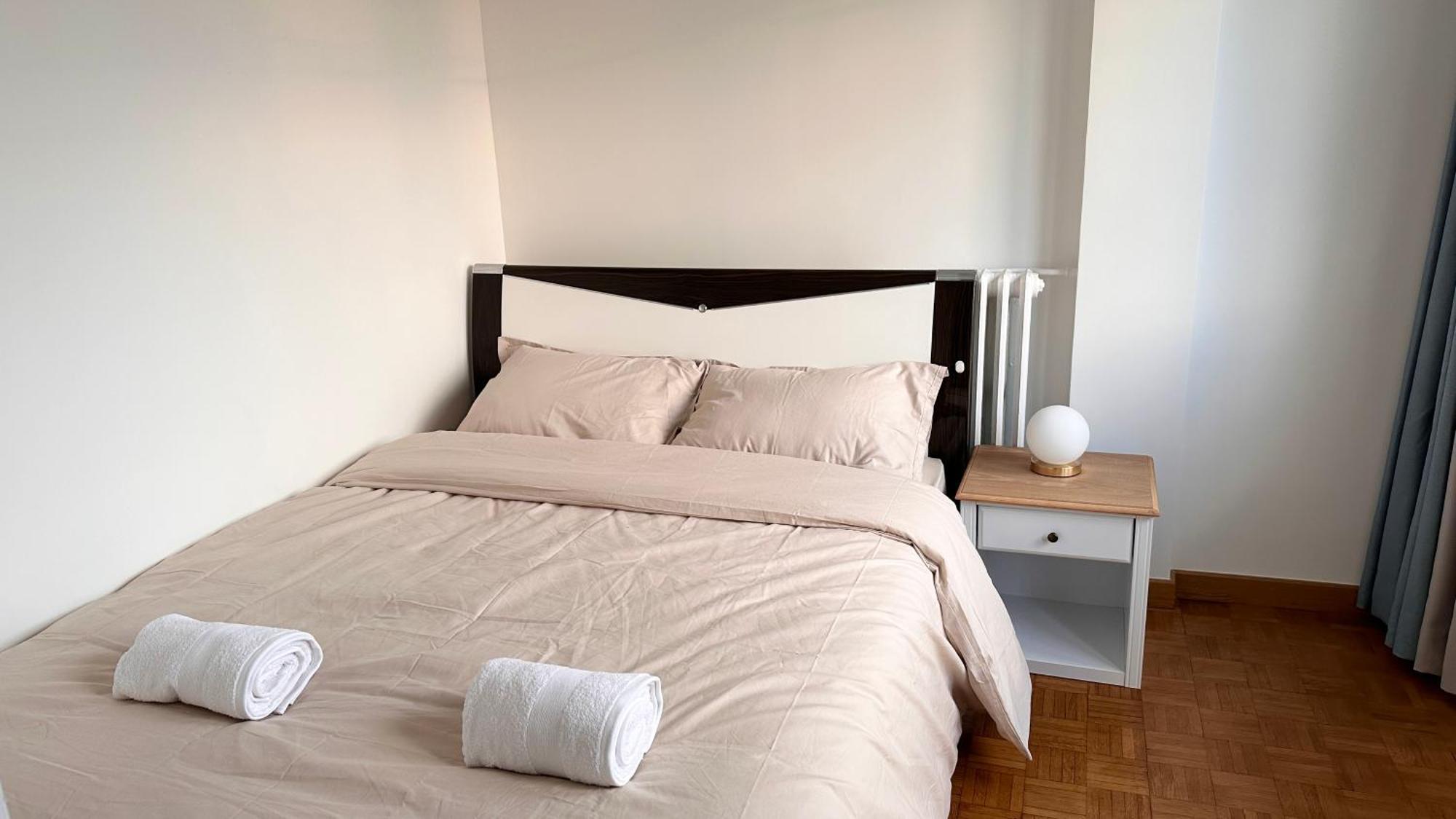 123 - Spacieux Pour 8 Personnes A Appartement