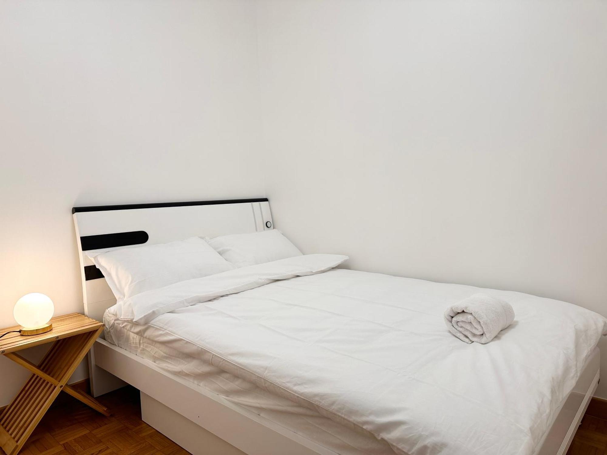 123 - Spacieux Pour 8 Personnes A Appartement *