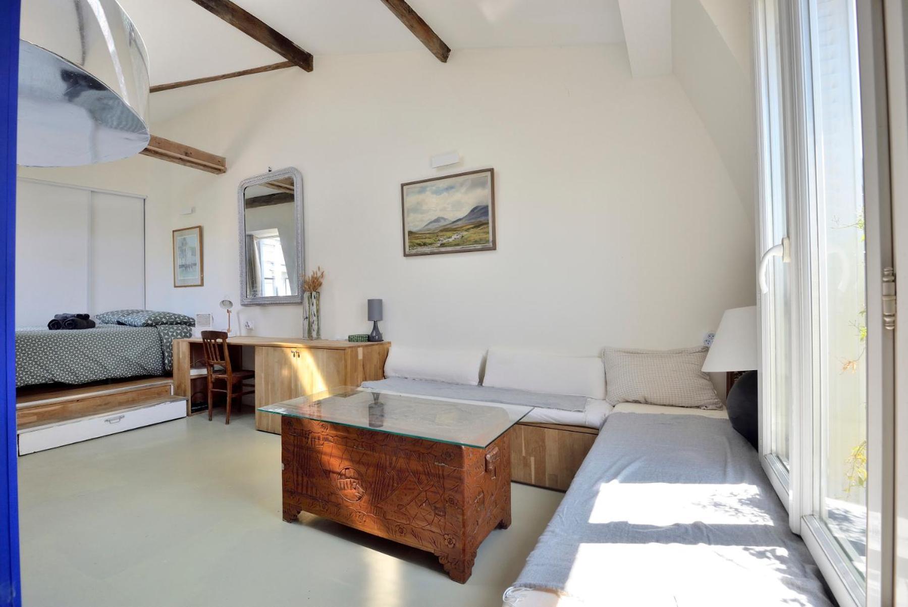Appartement Stylish Attic Conversion *