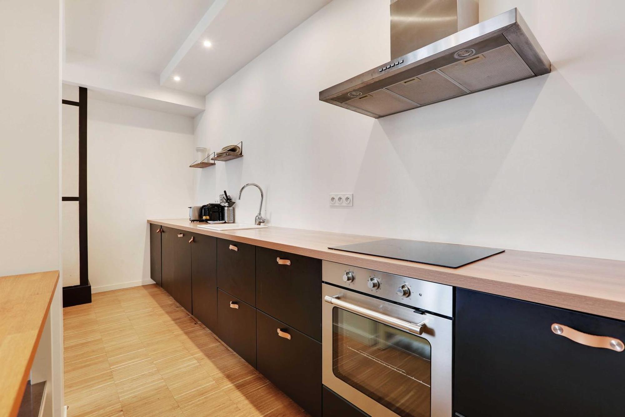 Apartment Spacious - 4br-10p Montmartre *