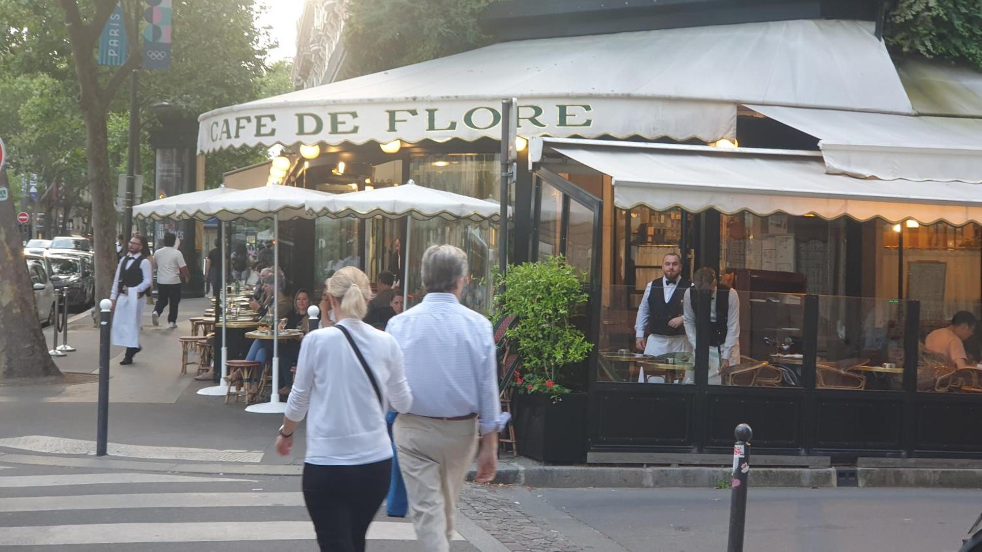Gorgeous Place ,Center Paris,Close To Louvre Meusm And Eiffel Tour ,Front Metro Apartment *