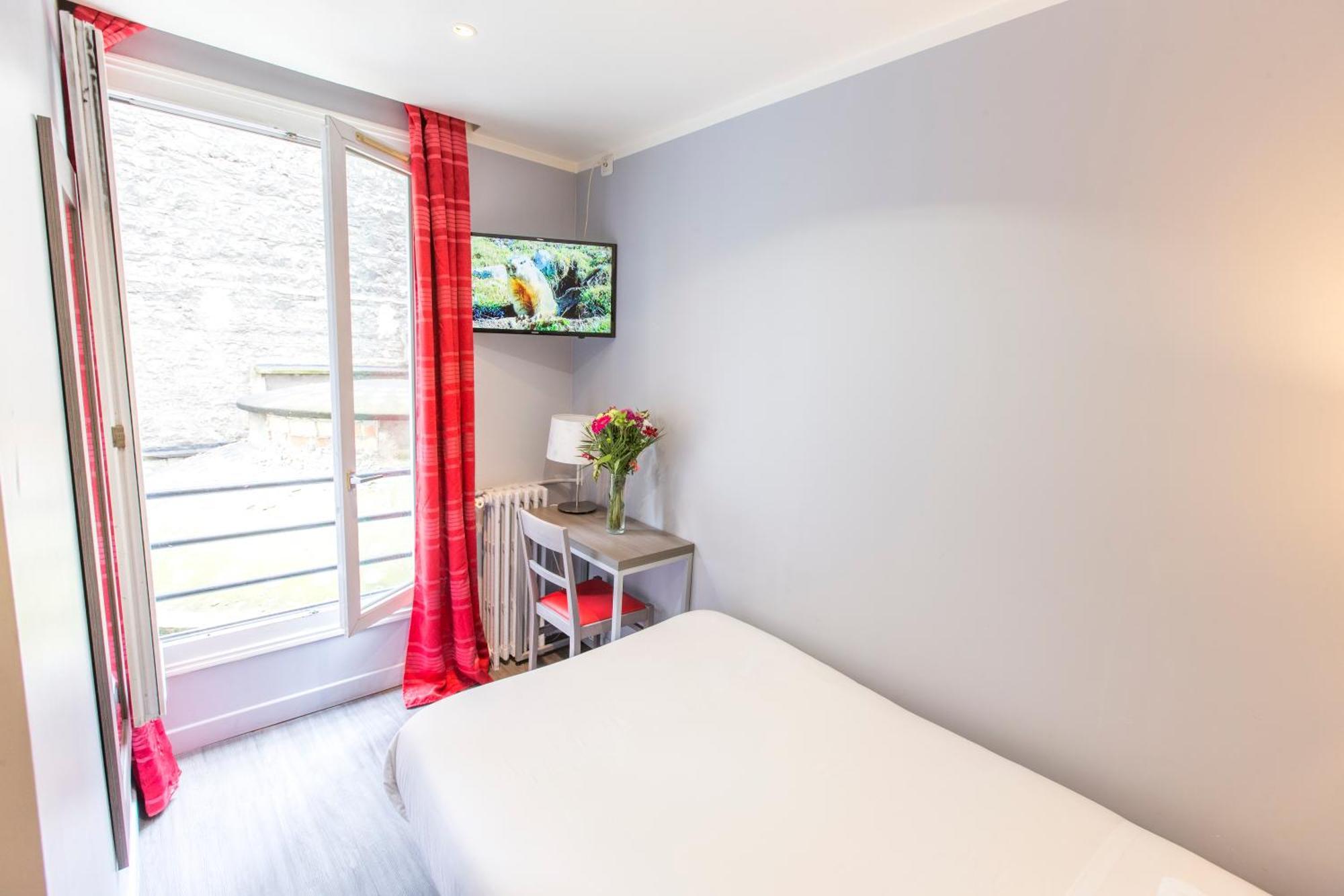 Hotel Hipotel Père-lachaise République Paris