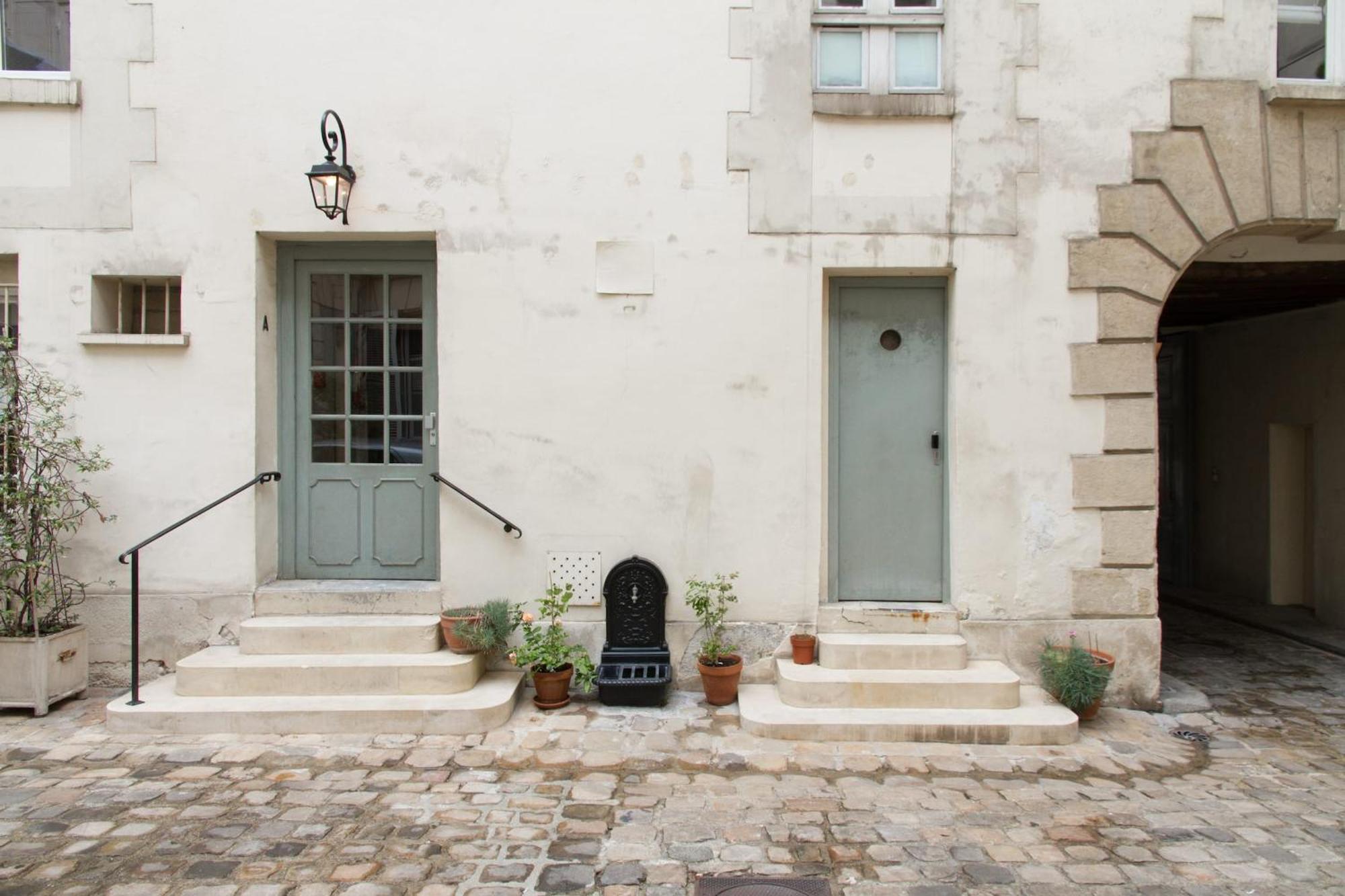 St Germain Des Pres - 2br - Cityapartmentstay Paris