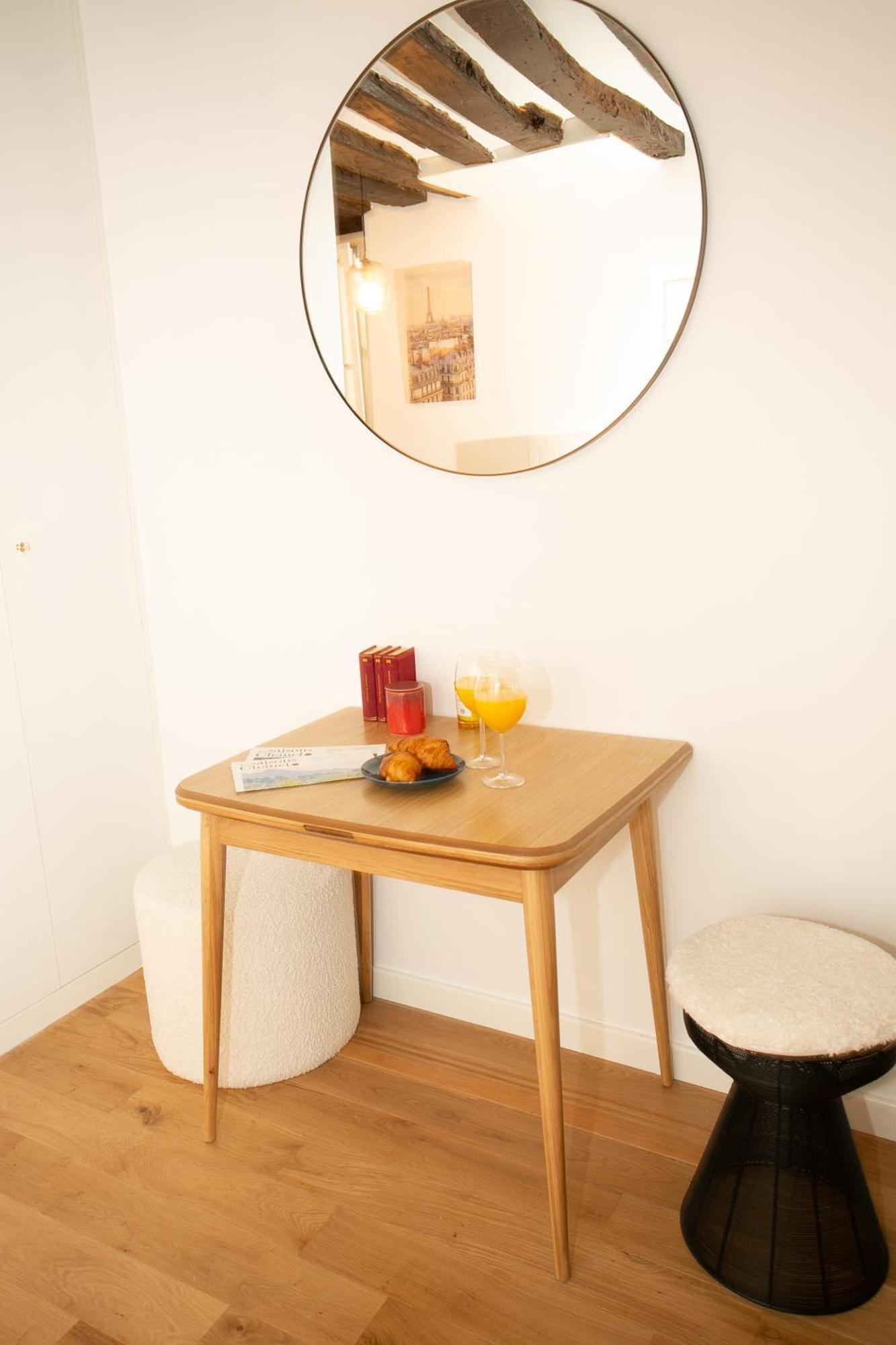 Pont De La 1br Cozy Apartment *