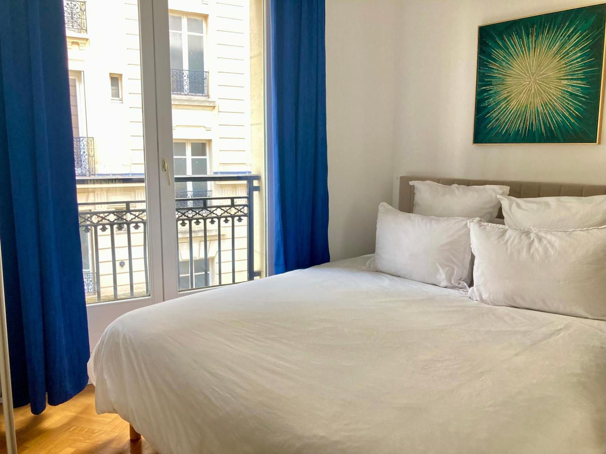 Apartment - Trocadero
