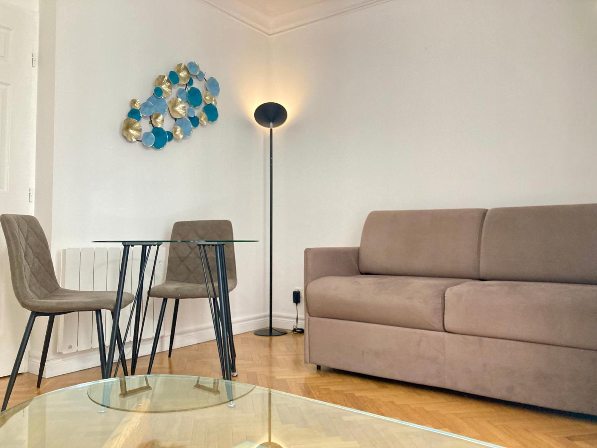 Apartment - Trocadero *