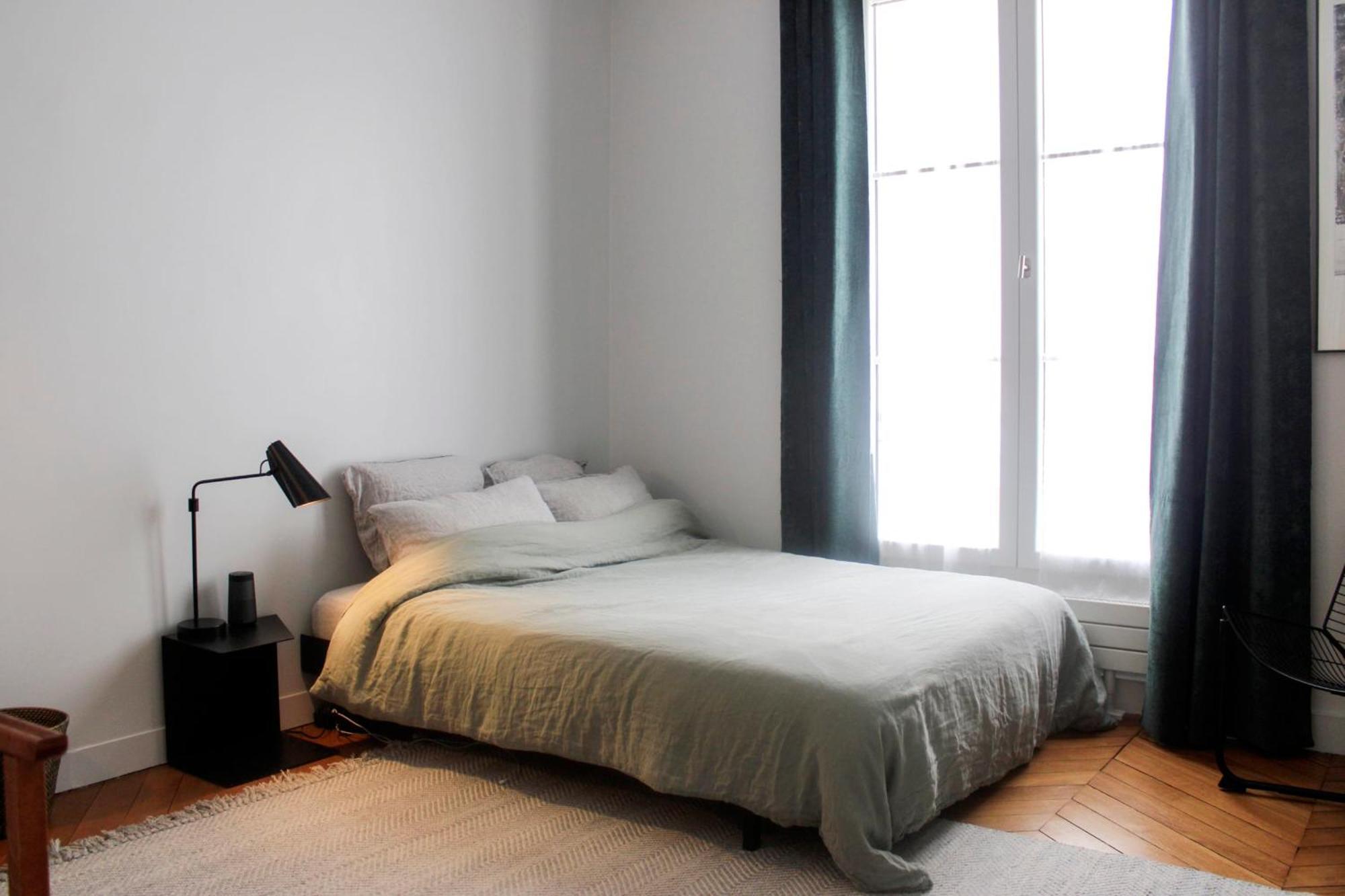 Apartment Charming 2-bedroom In The 16 *