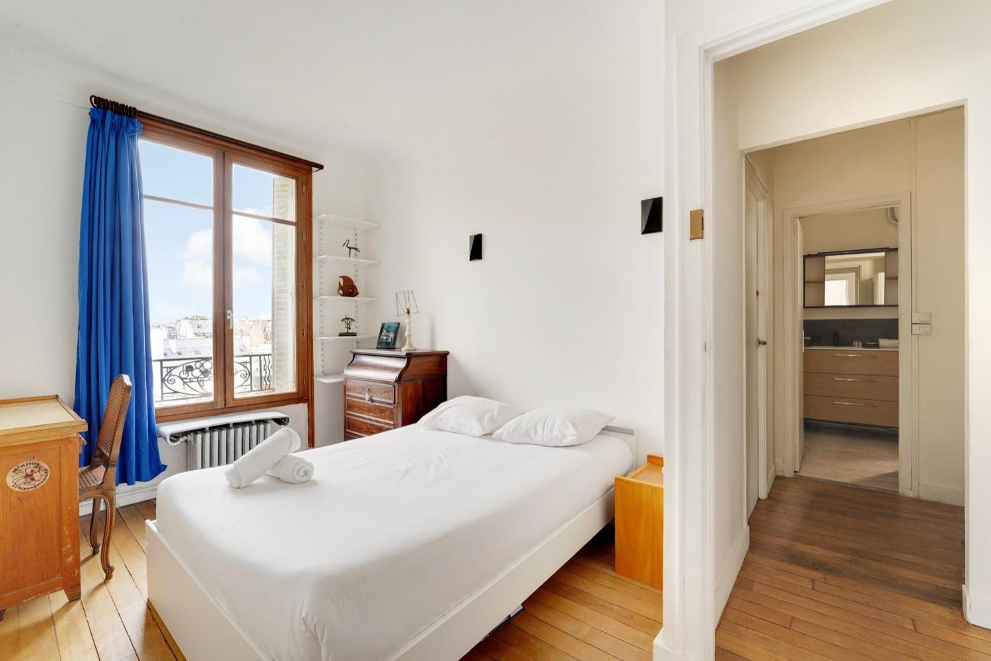 4 120m2 - Vue Tour Eiffel A Saint-germain Apartment