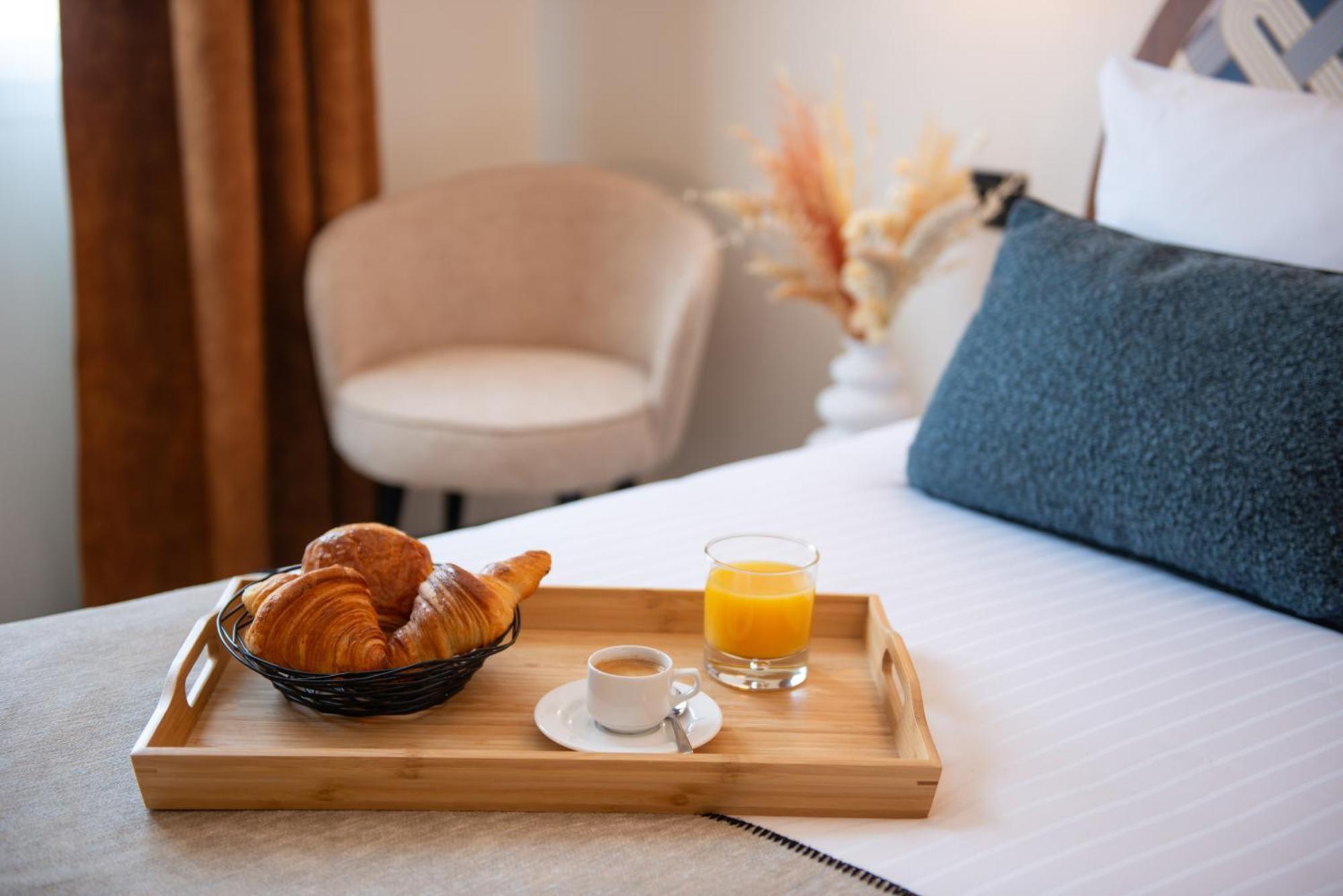 Hotel Helussi Paris