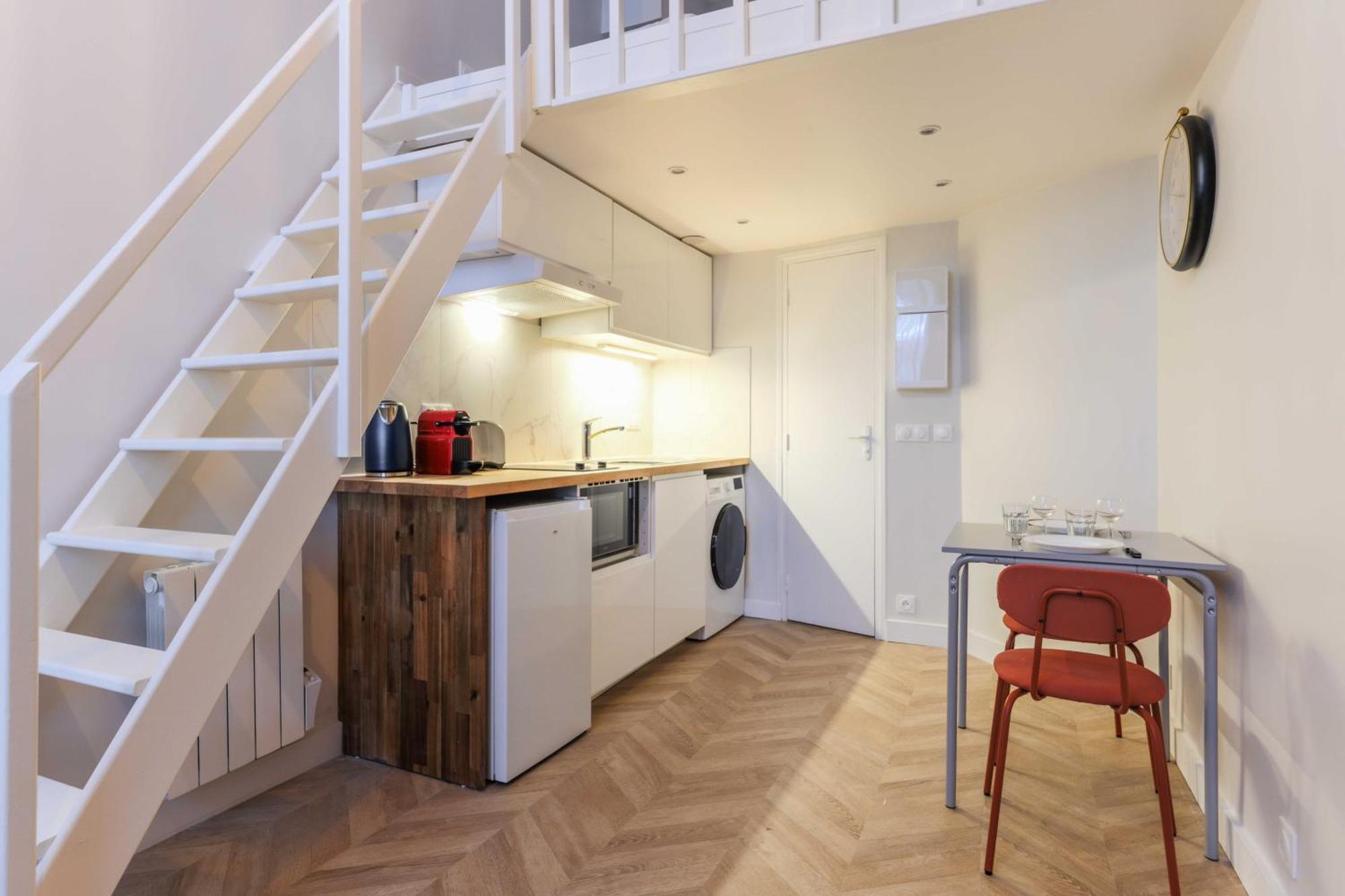 Charming Appt 8rd De Apartment *