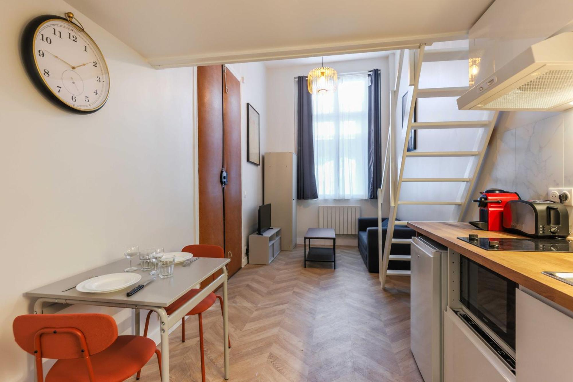 Charming Appt 8rd De *