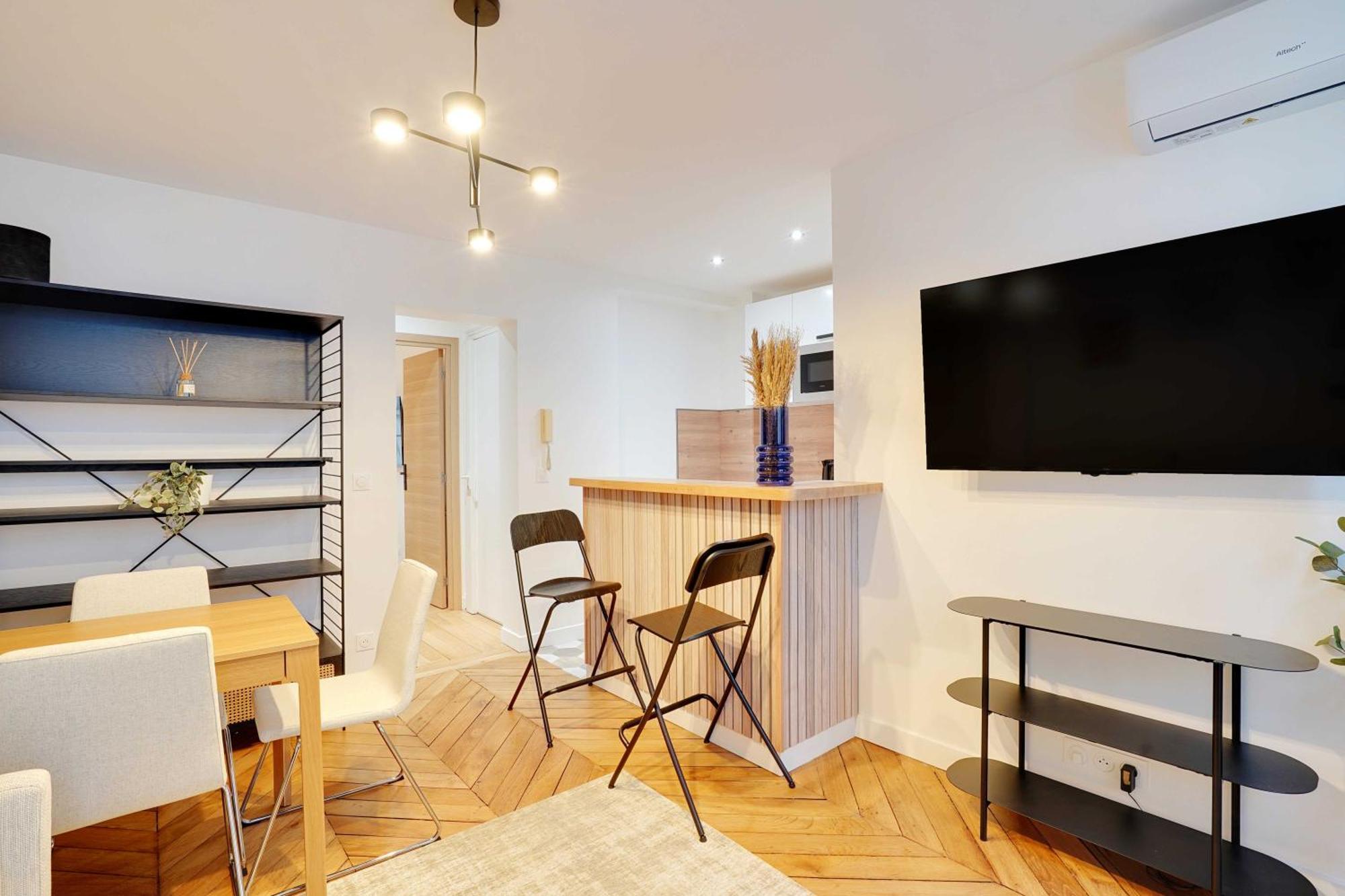 Charming - 1b-4p - Sacre Coeur Apartment