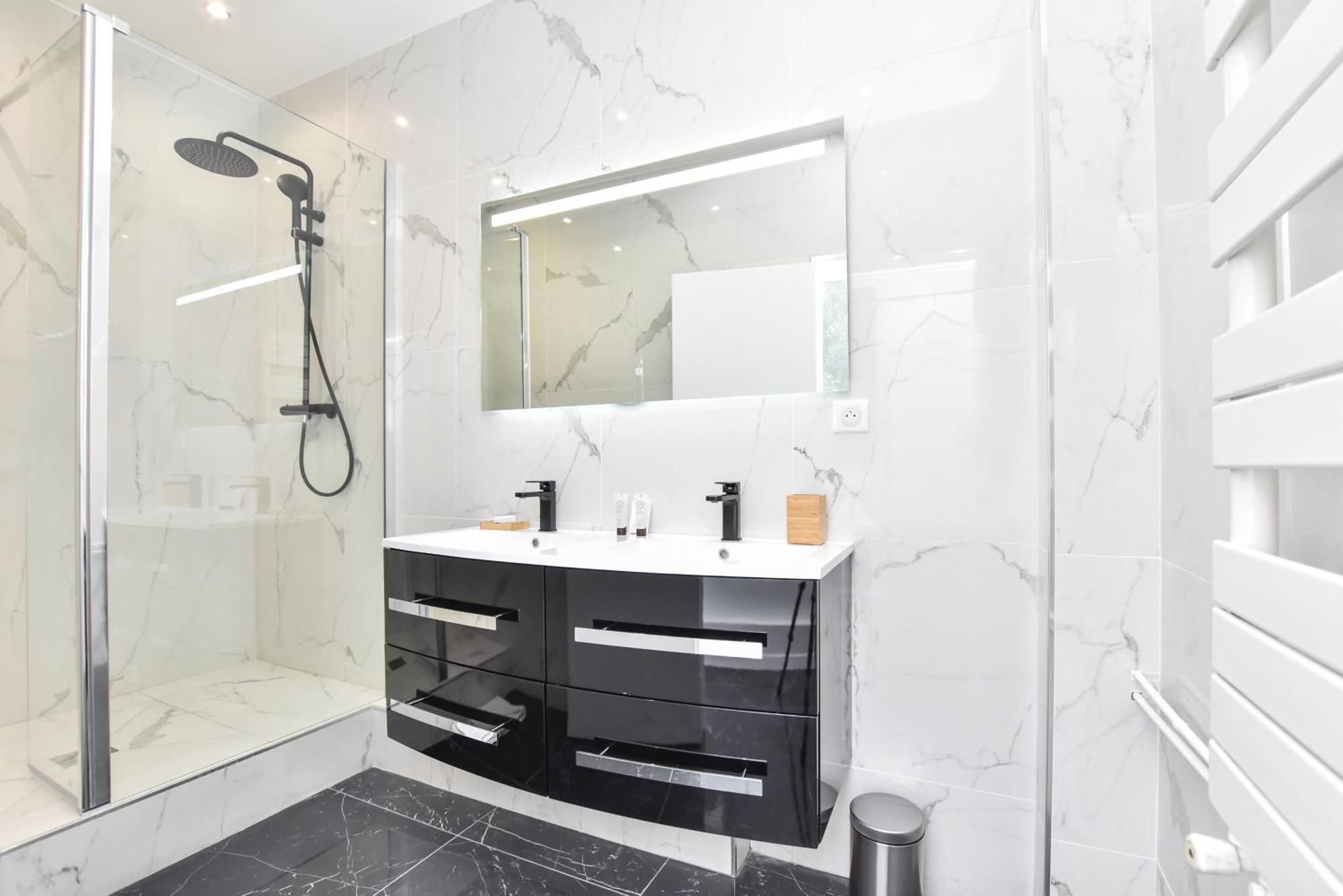 Authentic - 1br-6p - Saint-fargeau Apartment *
