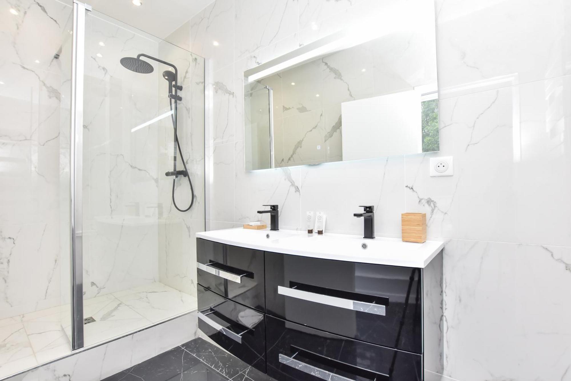 Authentic - 1br-6p - Saint-fargeau Apartment *