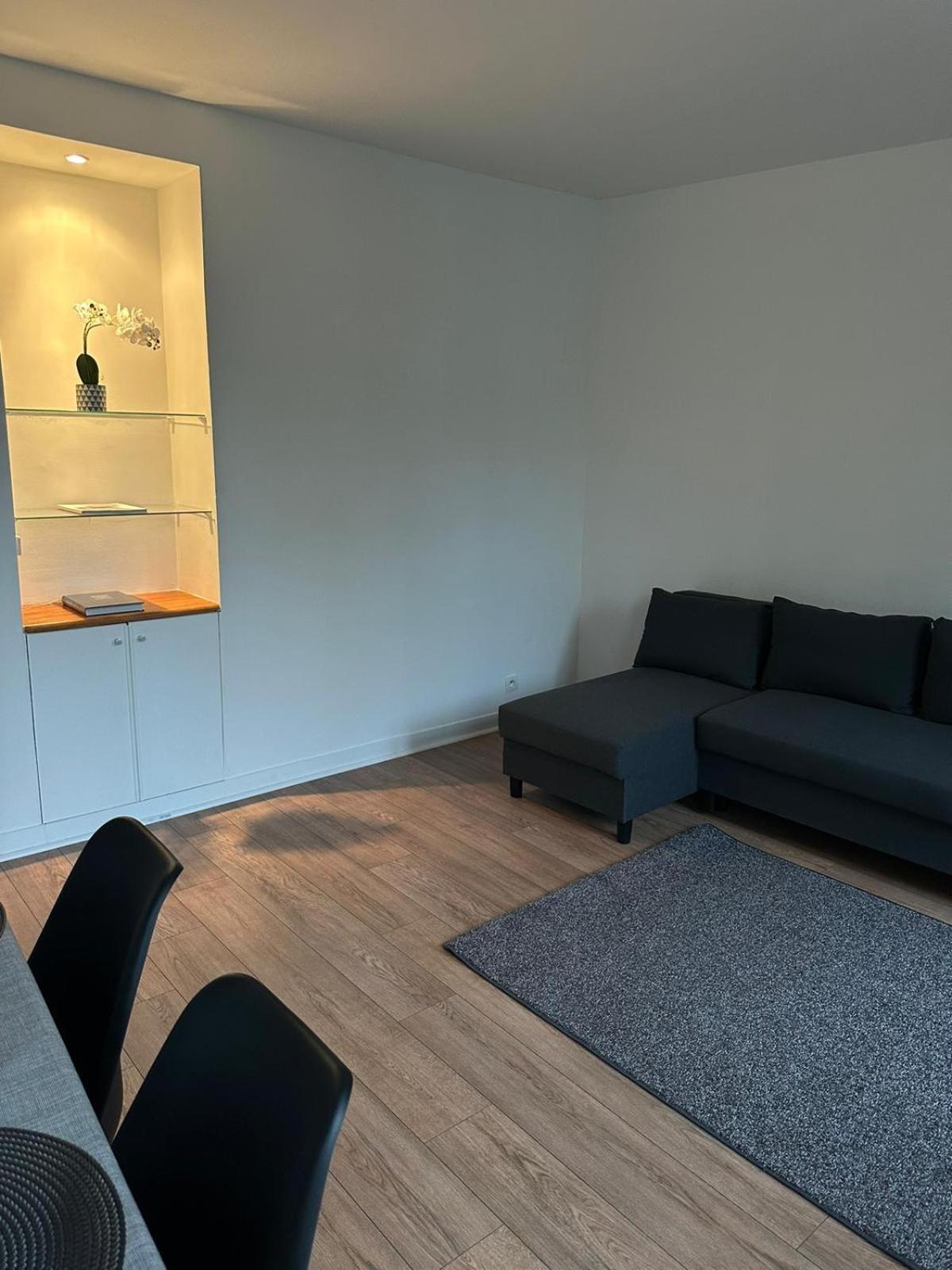 Apartment 16 Paris