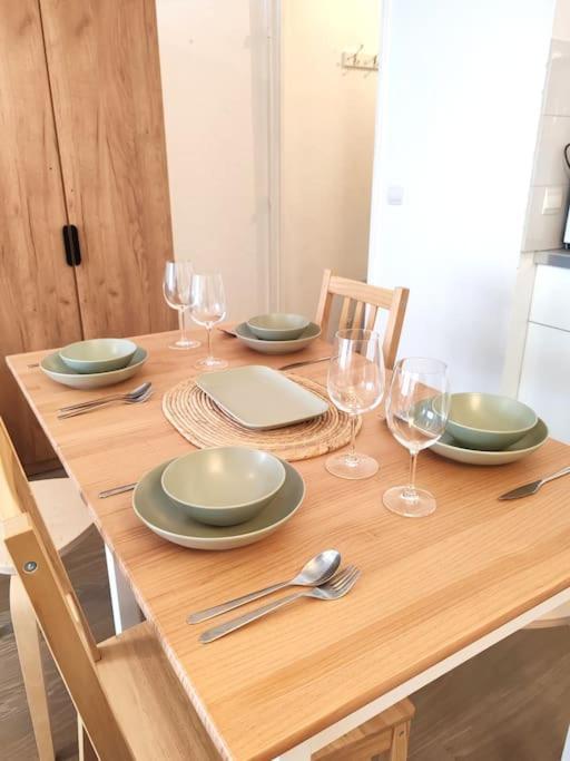 Appartement Equipe - Calme - Est