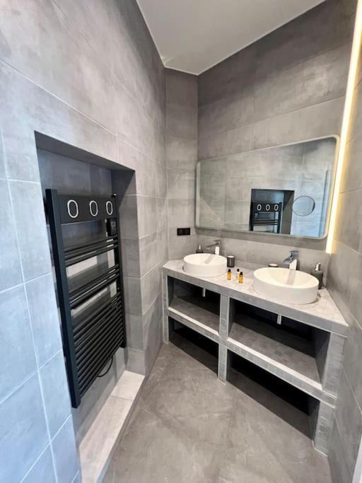 Spacious Newly Renovated Loft With Ac Appartement