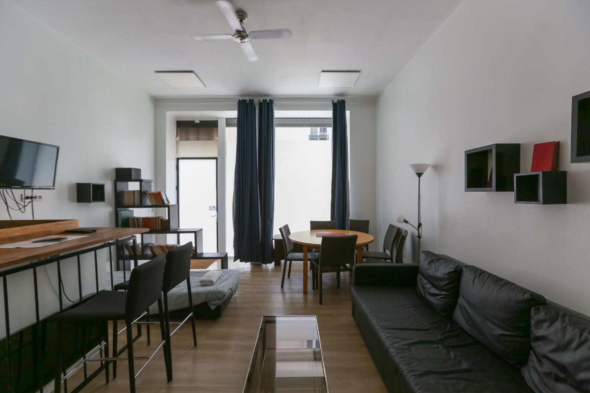 Apartment Comfortable 49 M In The Heart Of Paris