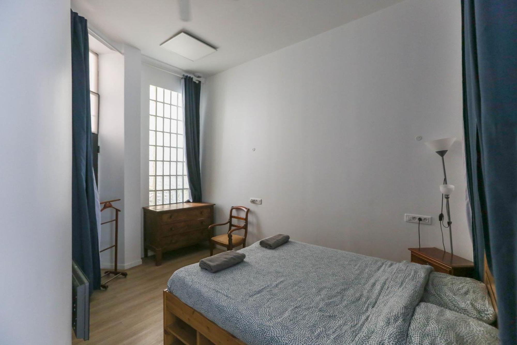 Comfortable 49 M In The Heart Of Paris