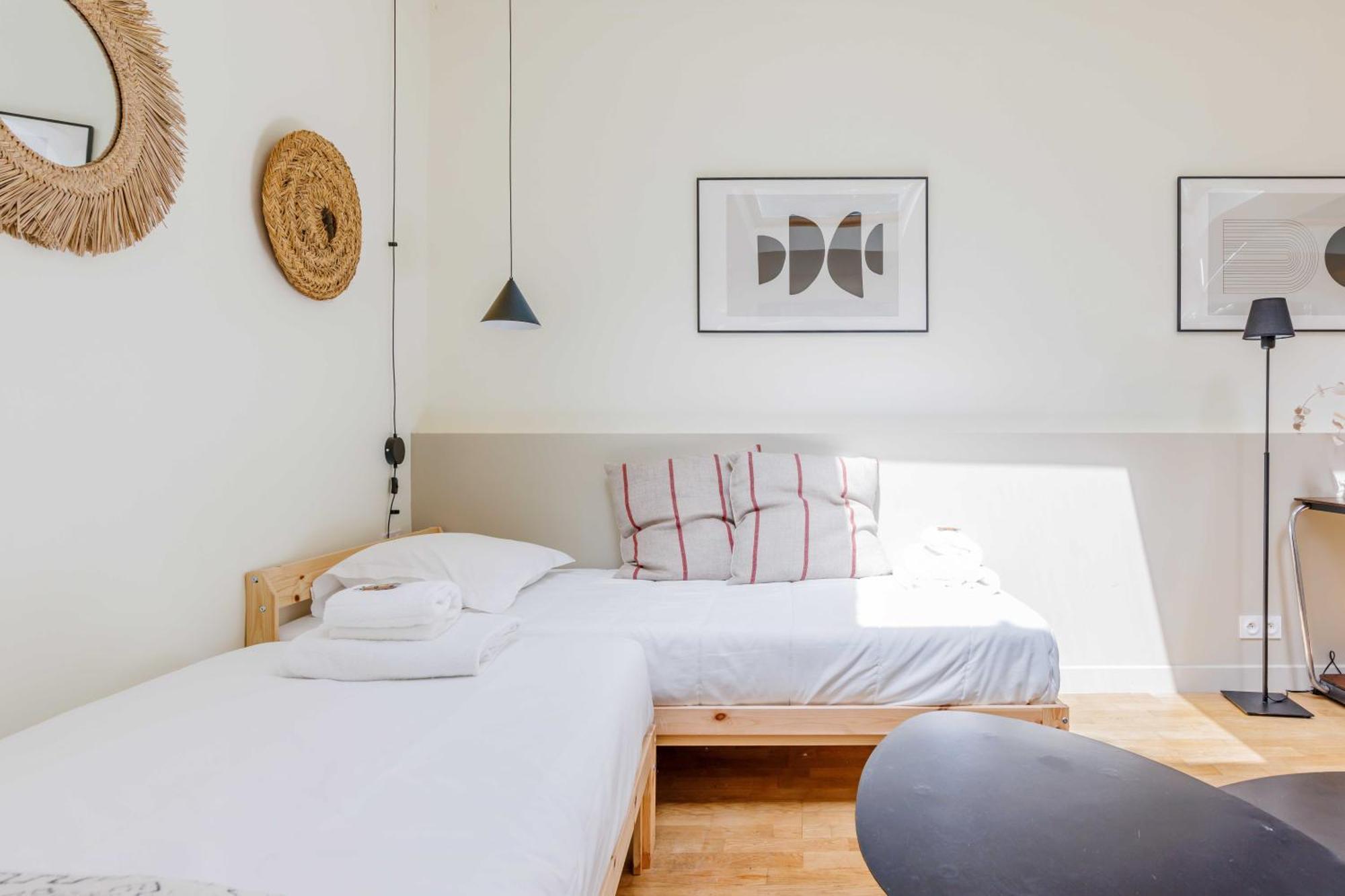 Modern - 2bdr-6p - Sacre Coeur Appartement *