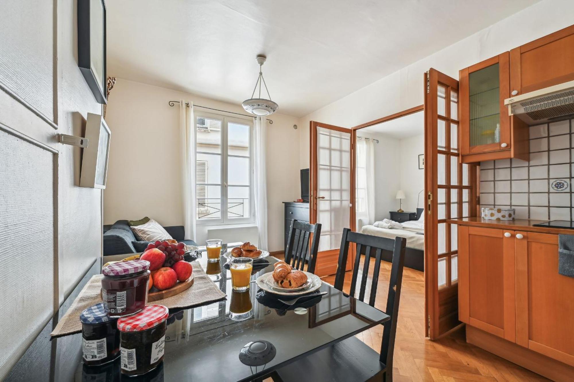 Eiffel Tower & Des Invalides - 1br - Cityapartmentstay Paris