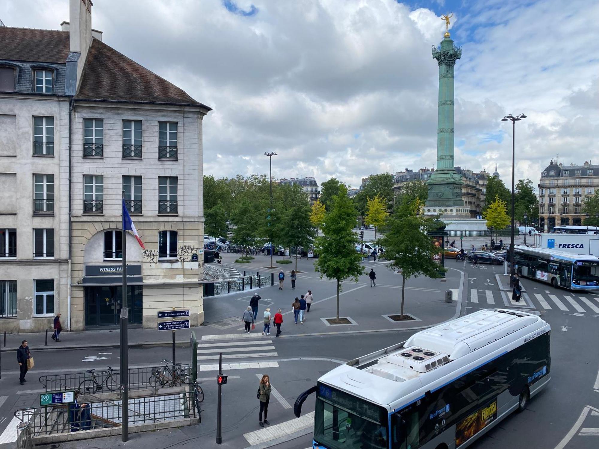 At Place Bastille Near Metro And Maris Modern Séjour chez l'habitant