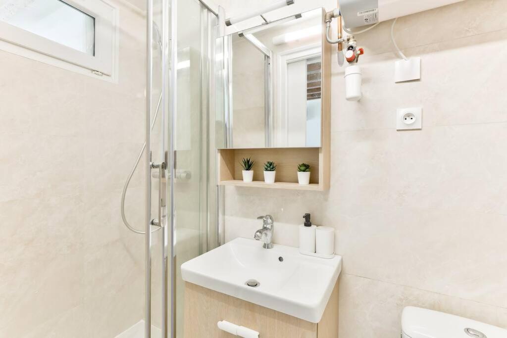 Apartment 5mn Walk From Oberkampf Metro Station Paris