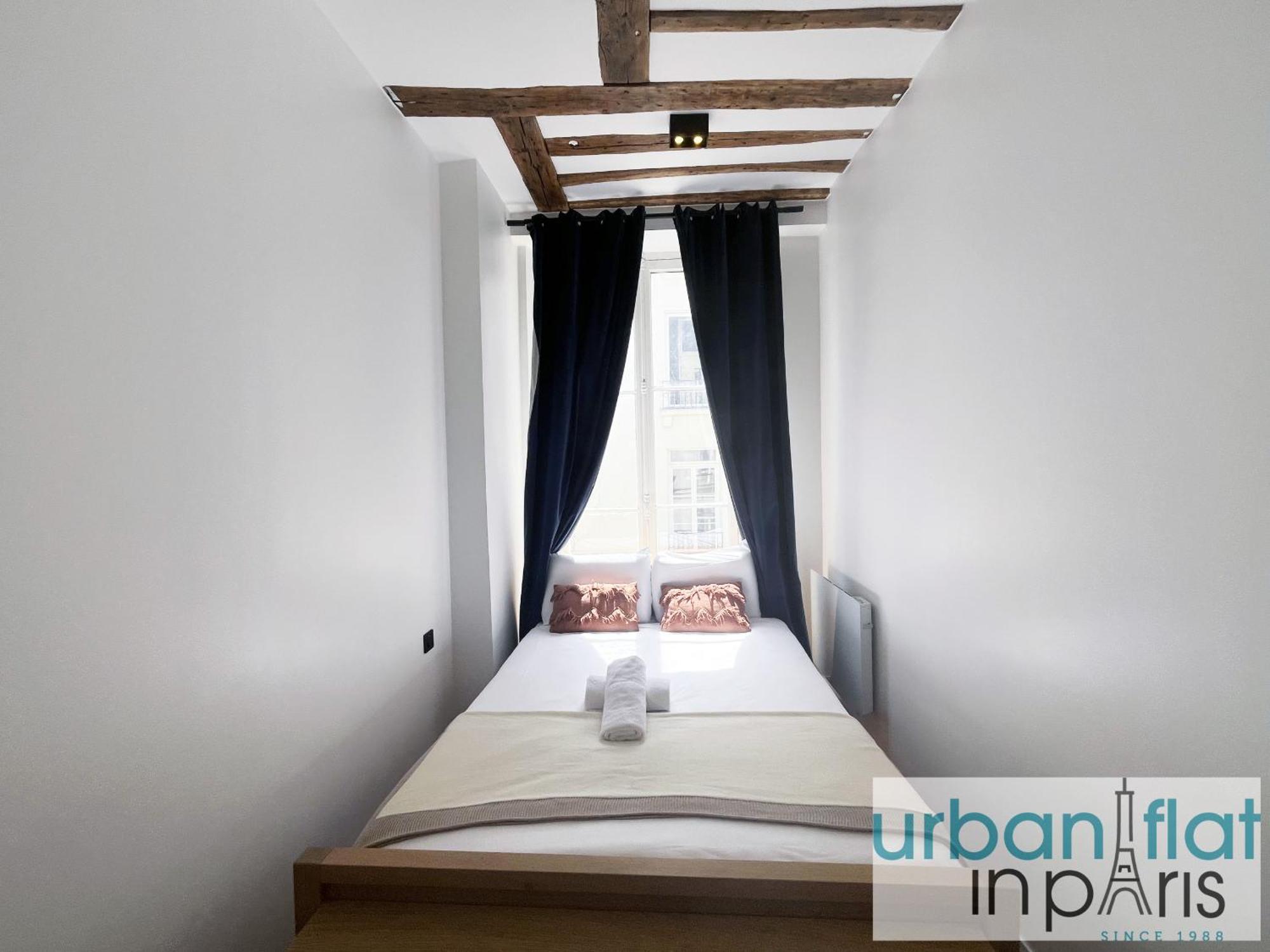 Urban Flat 108 - Stunning 4 Bdr Flat In * Paris