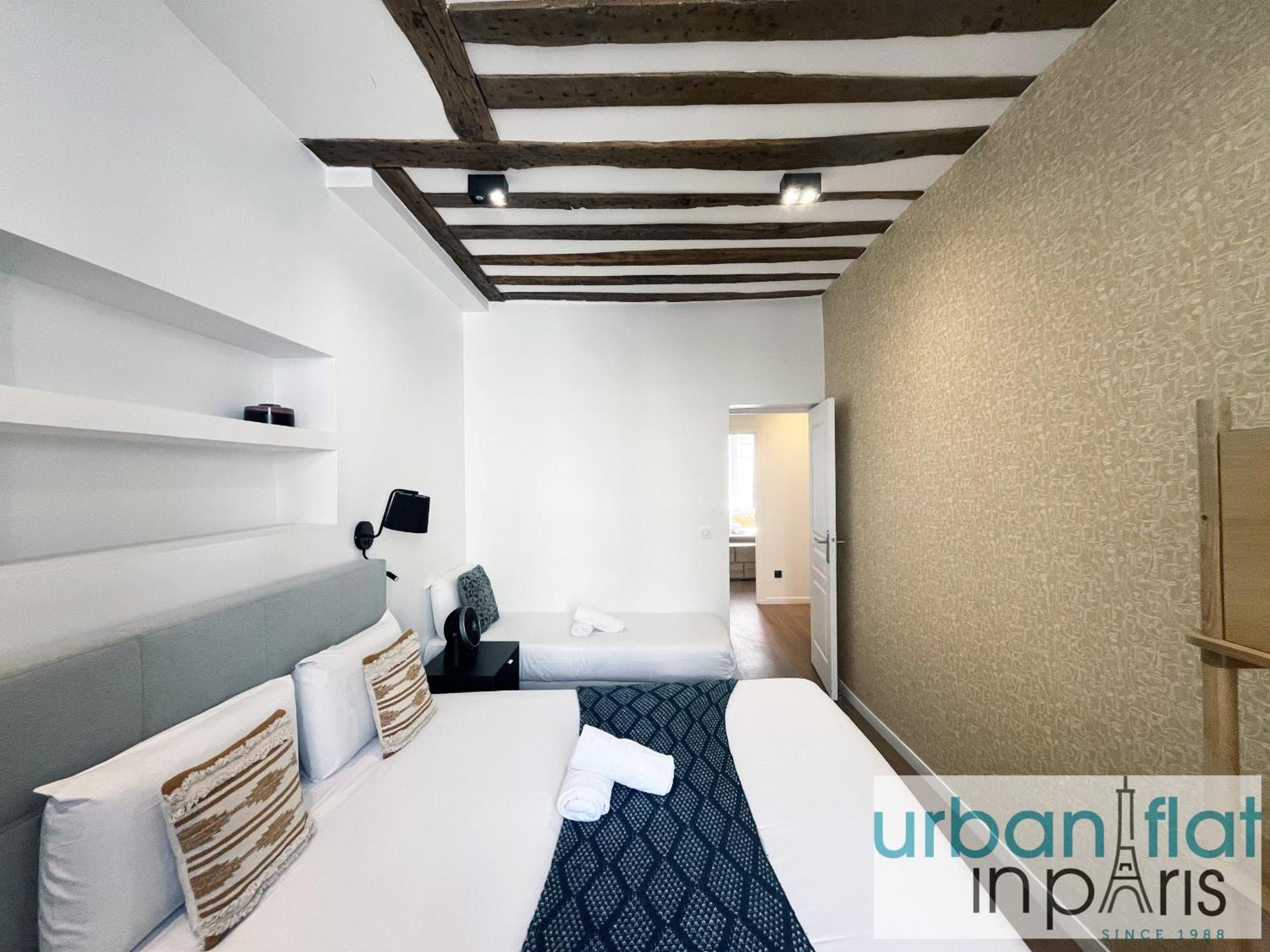 Apartment Urban Flat 108 - Stunning 4 Bdr Flat In