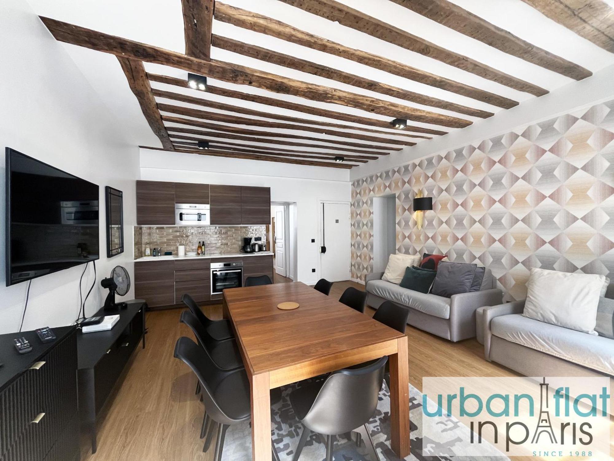 Urban Flat 108 - Stunning 4 Bdr Flat In