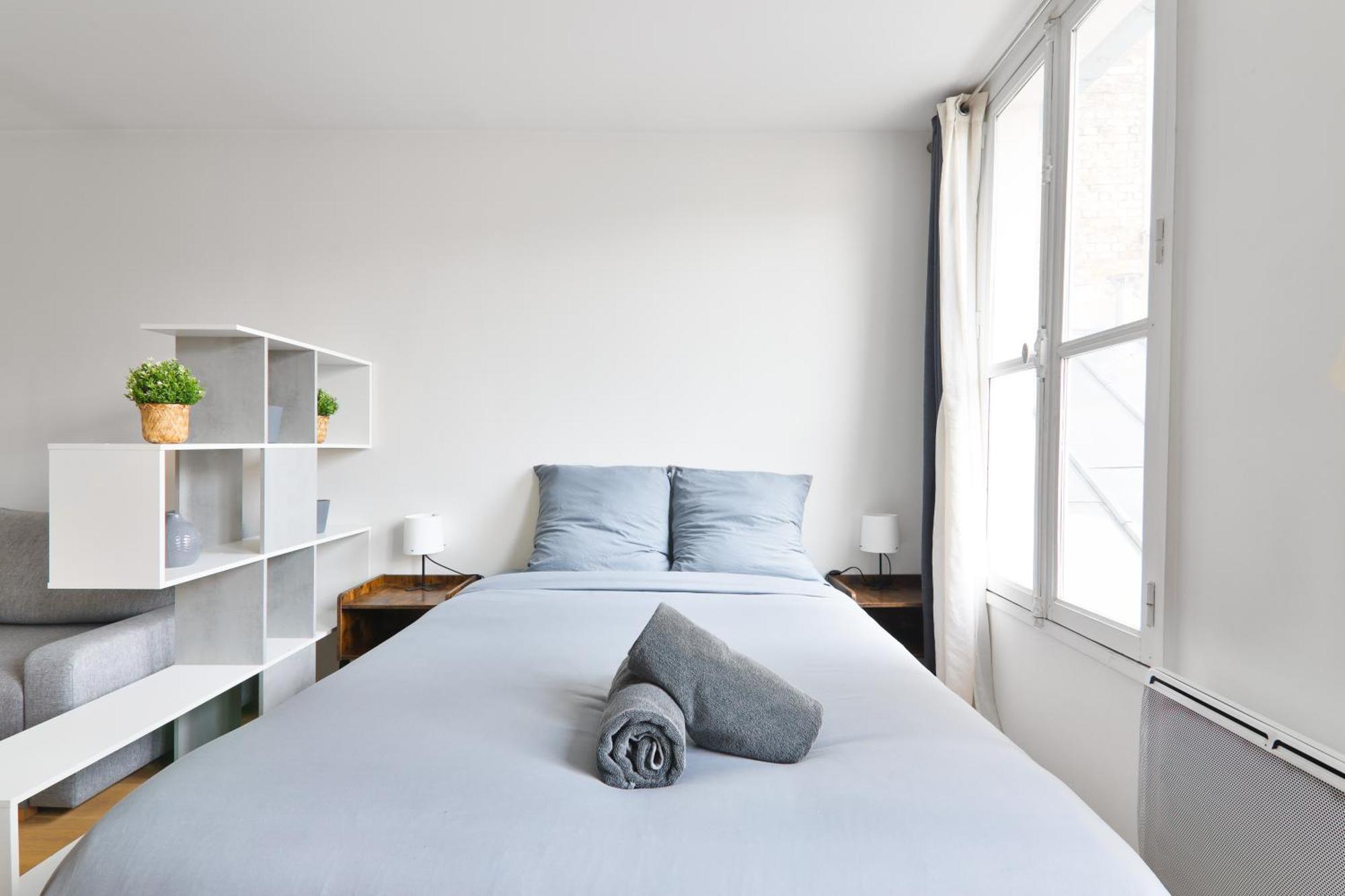 - Quartier Champs-elysees 5 Free Netflix Paris