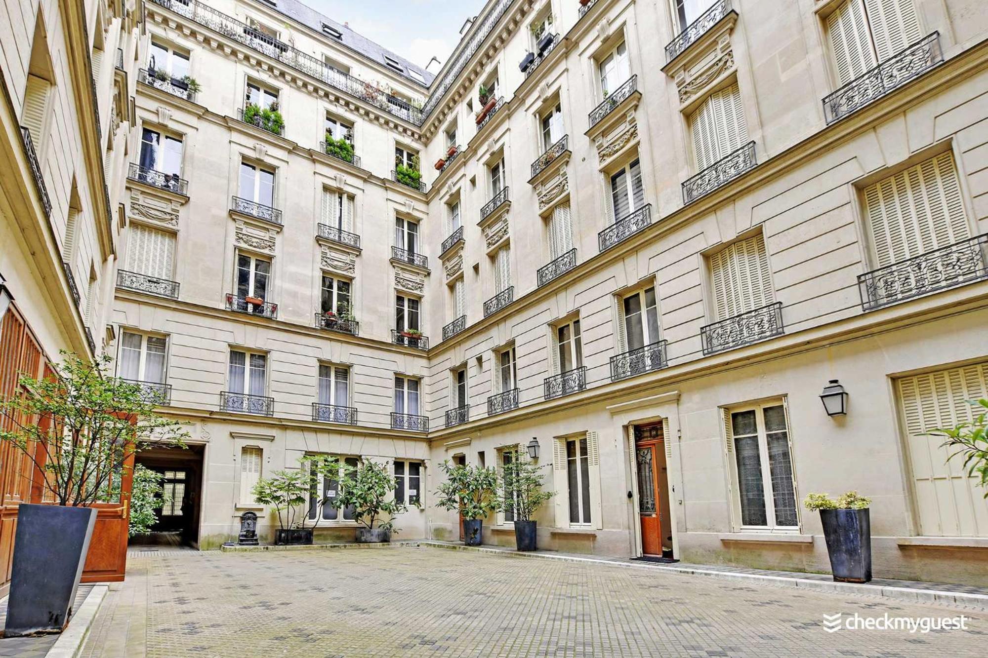 Peaceful - 3p - Le Marais Apartment