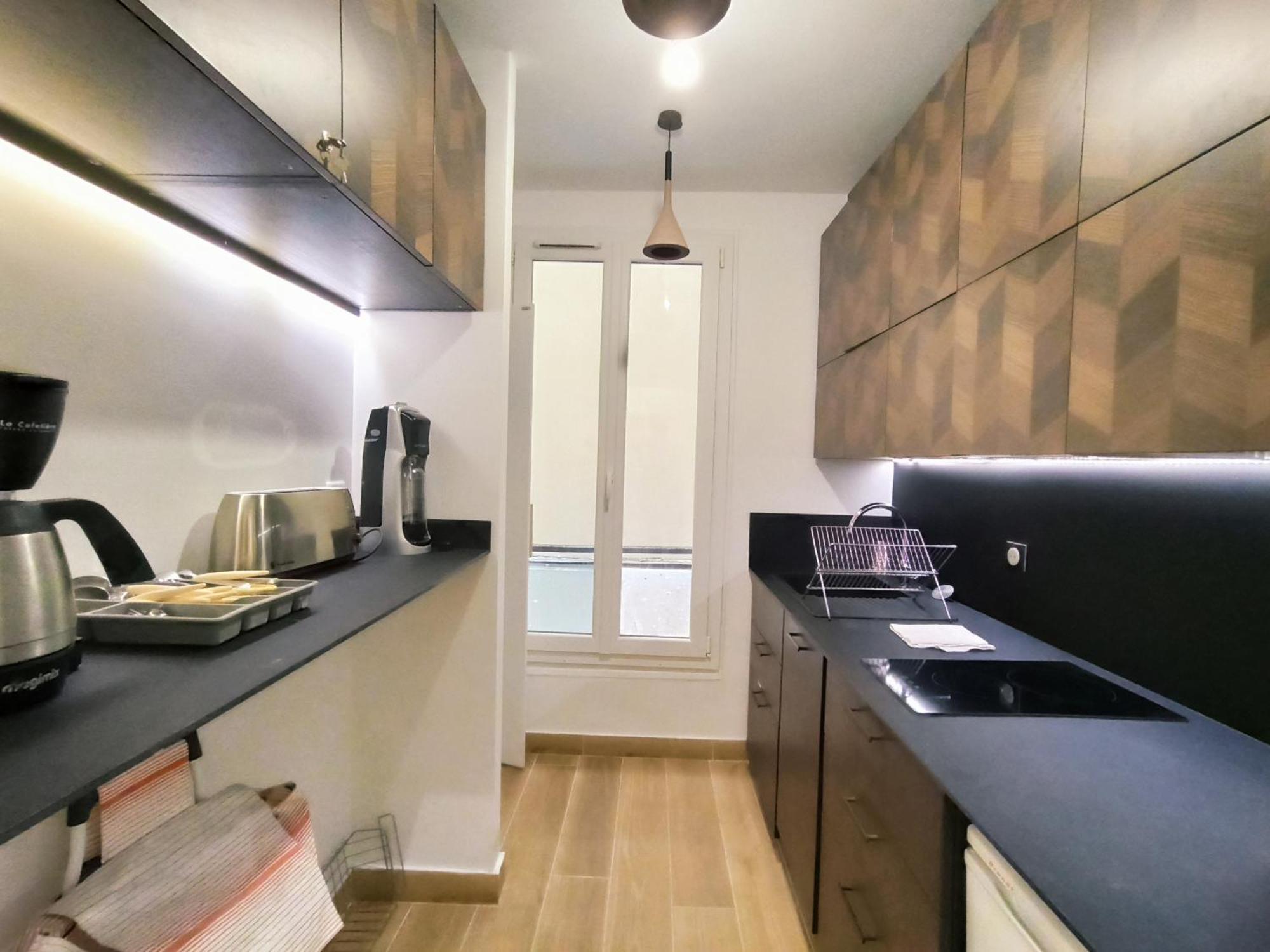 Rue Du Faubourg St Honore #1 - 8 Apartment