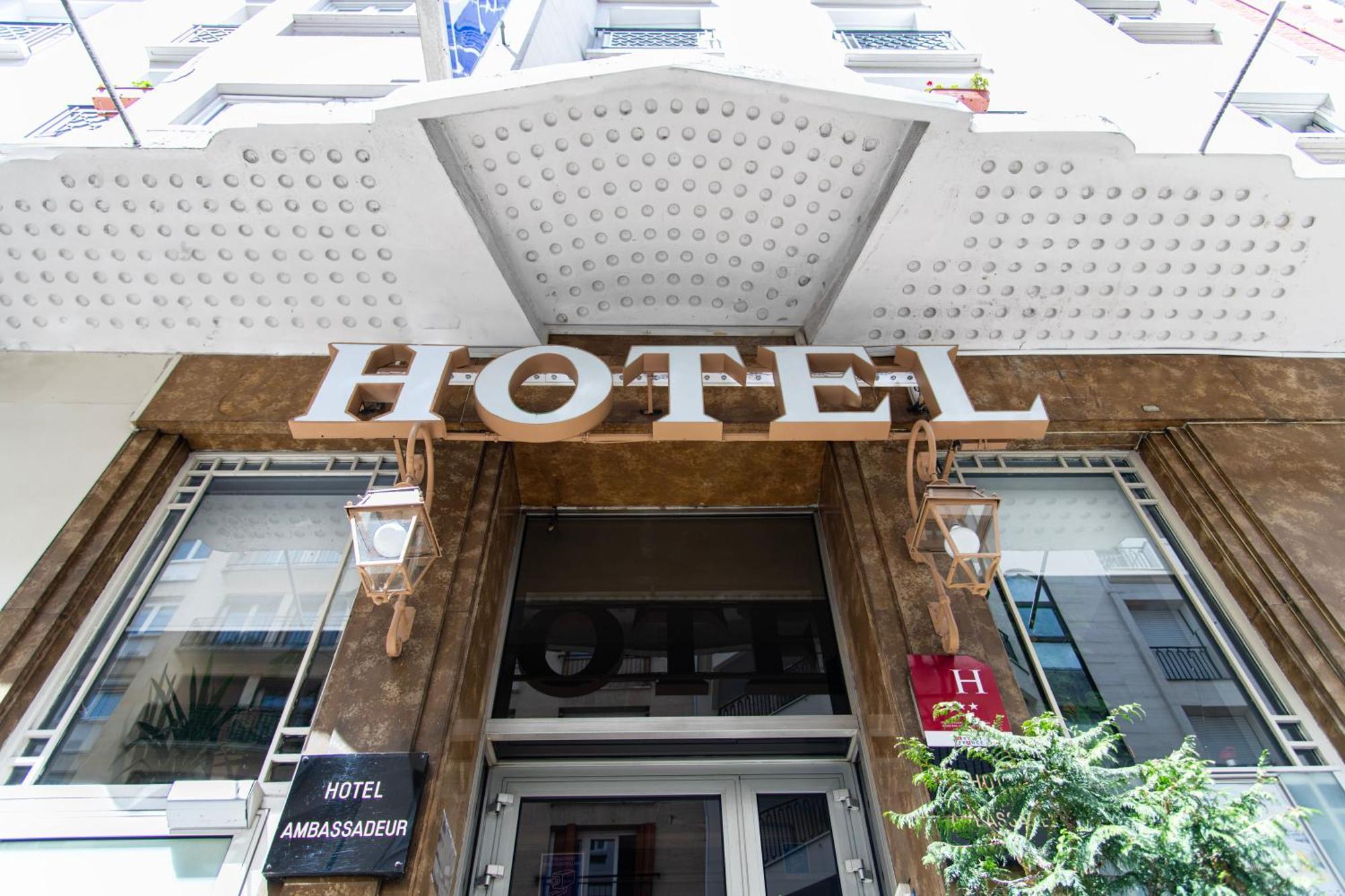 Ambassadeur Hotel
