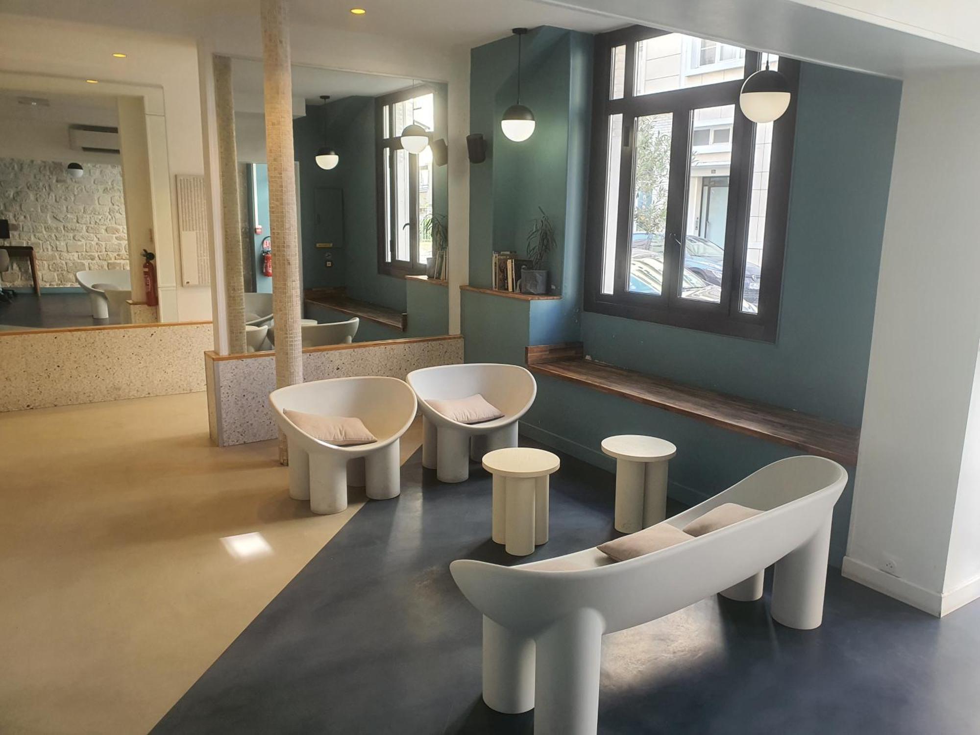 Hipotel Père-lachaise République Hotel