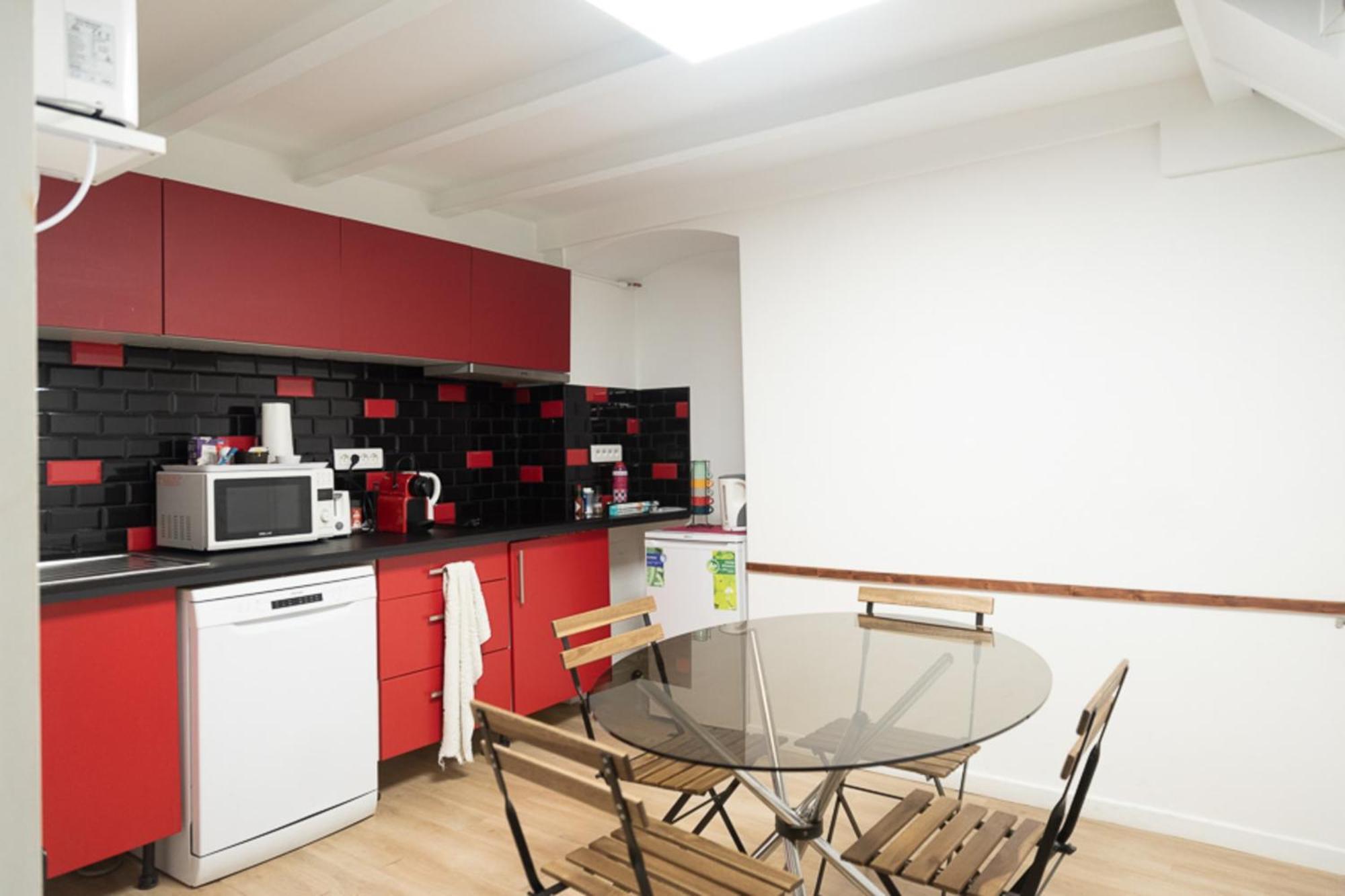 Comfortable 49 M In The Heart Of Apartment