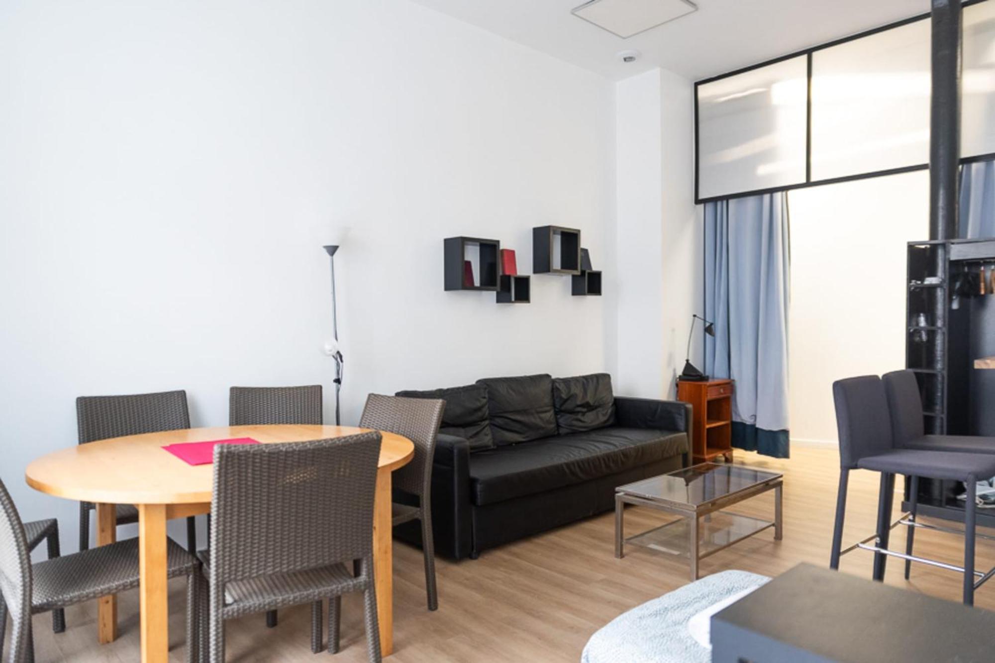 Apartment Comfortable 49 M In The Heart Of