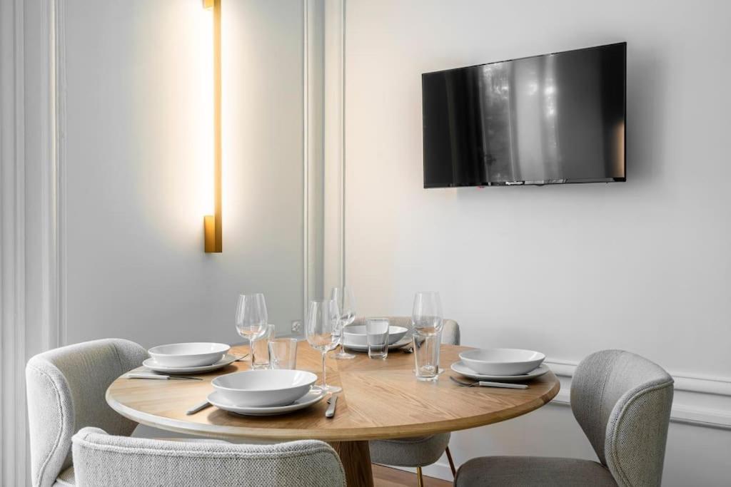 Conviviale Et Elegant 17 Apartment Paris