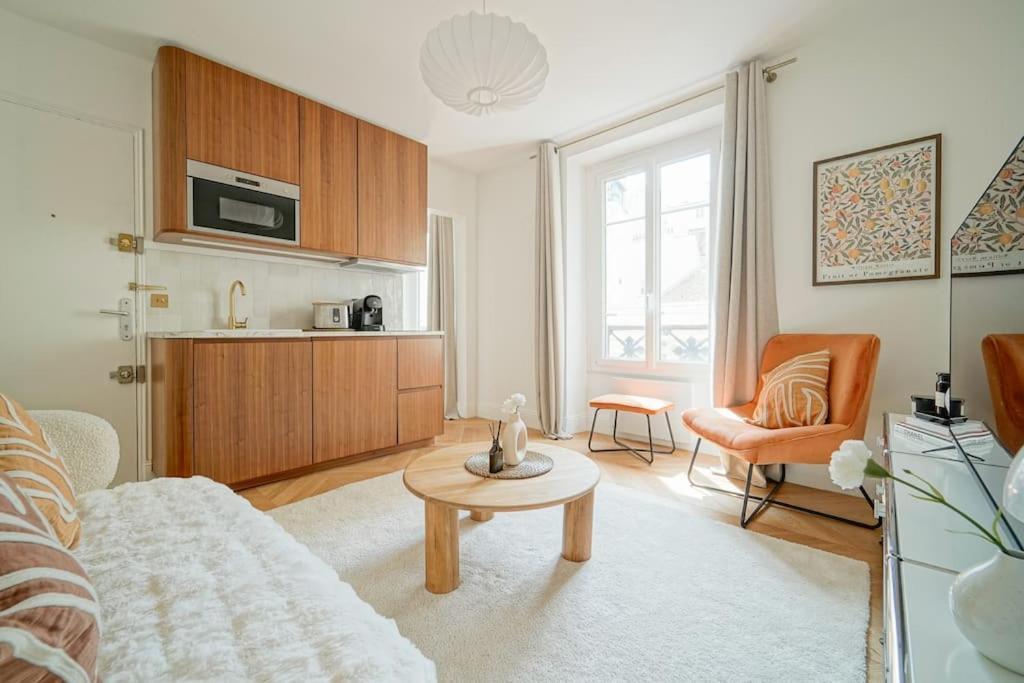T2 Luxueux Invalides 2 Voyageurs Apartment Paris